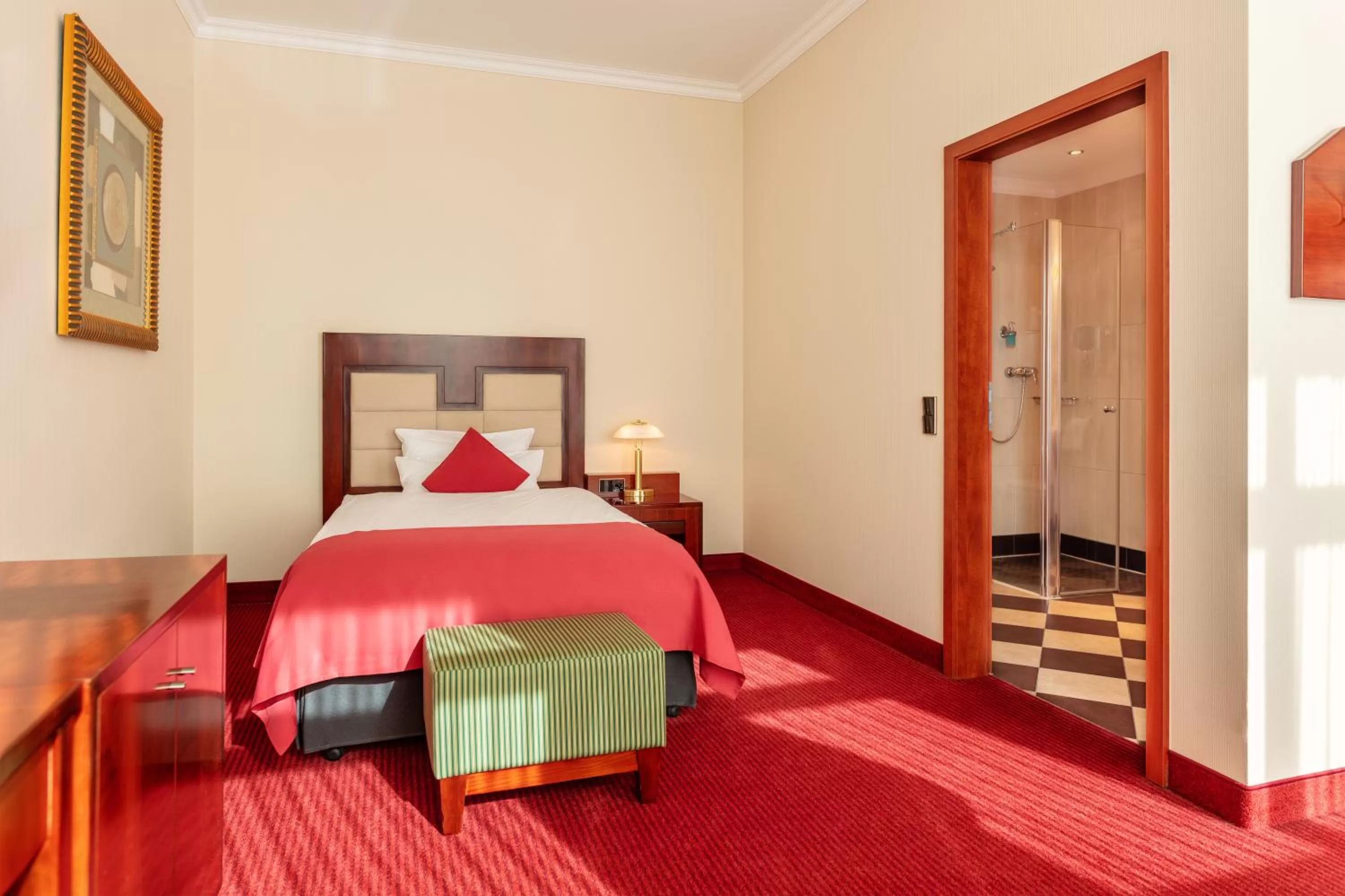 Bed in Hotel Amaris Bremerhaven