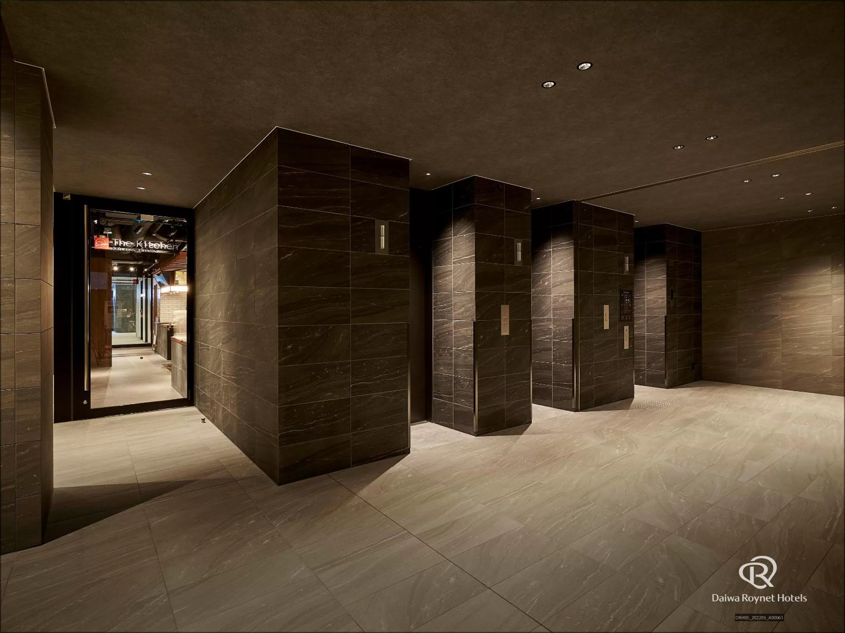 elevator in Daiwa Roynet Hotel KOBE-SANNOMIYA PREMIER