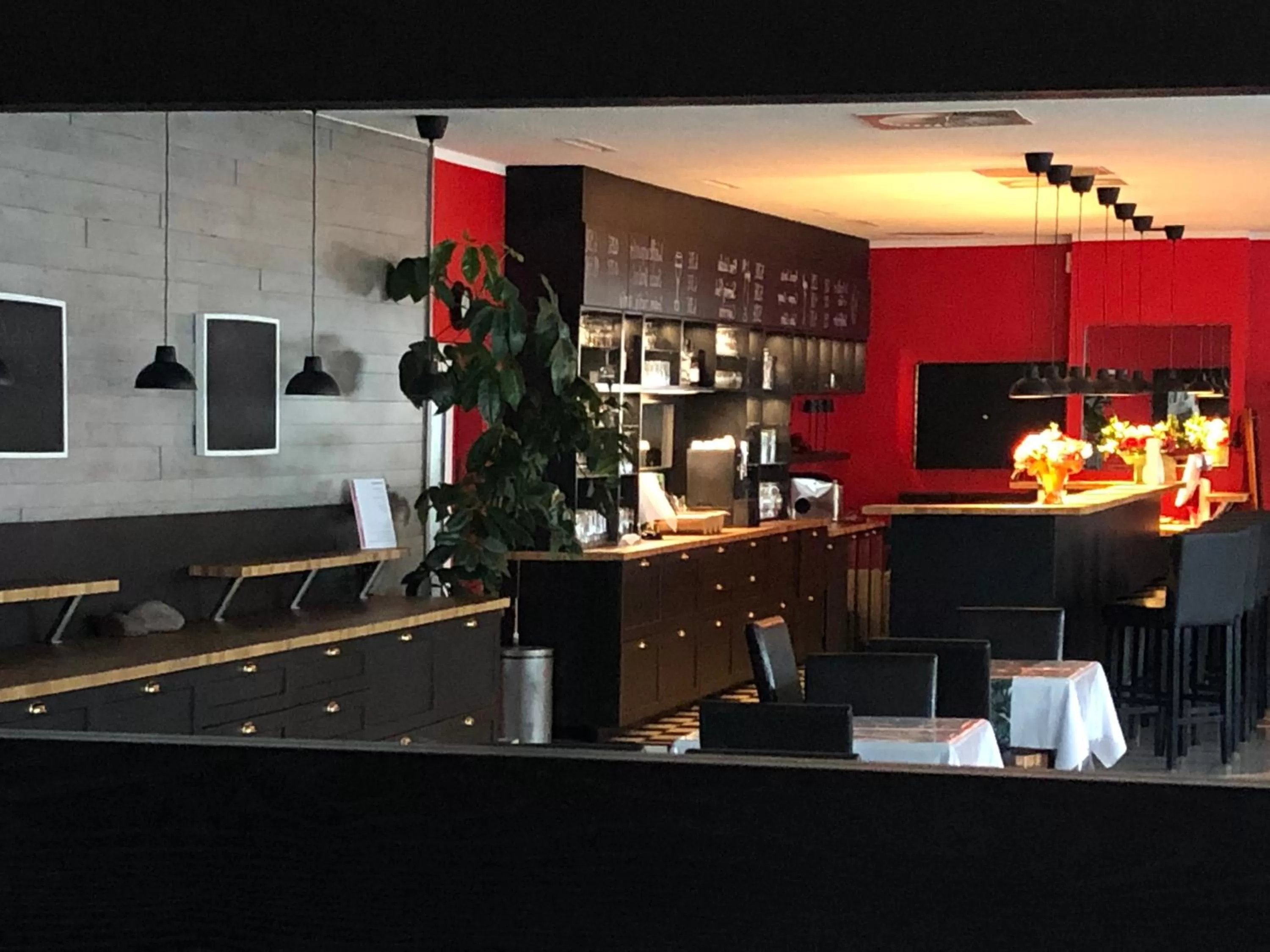 Lounge or bar in astral'Inn Leipzig Hotel & Restaurant