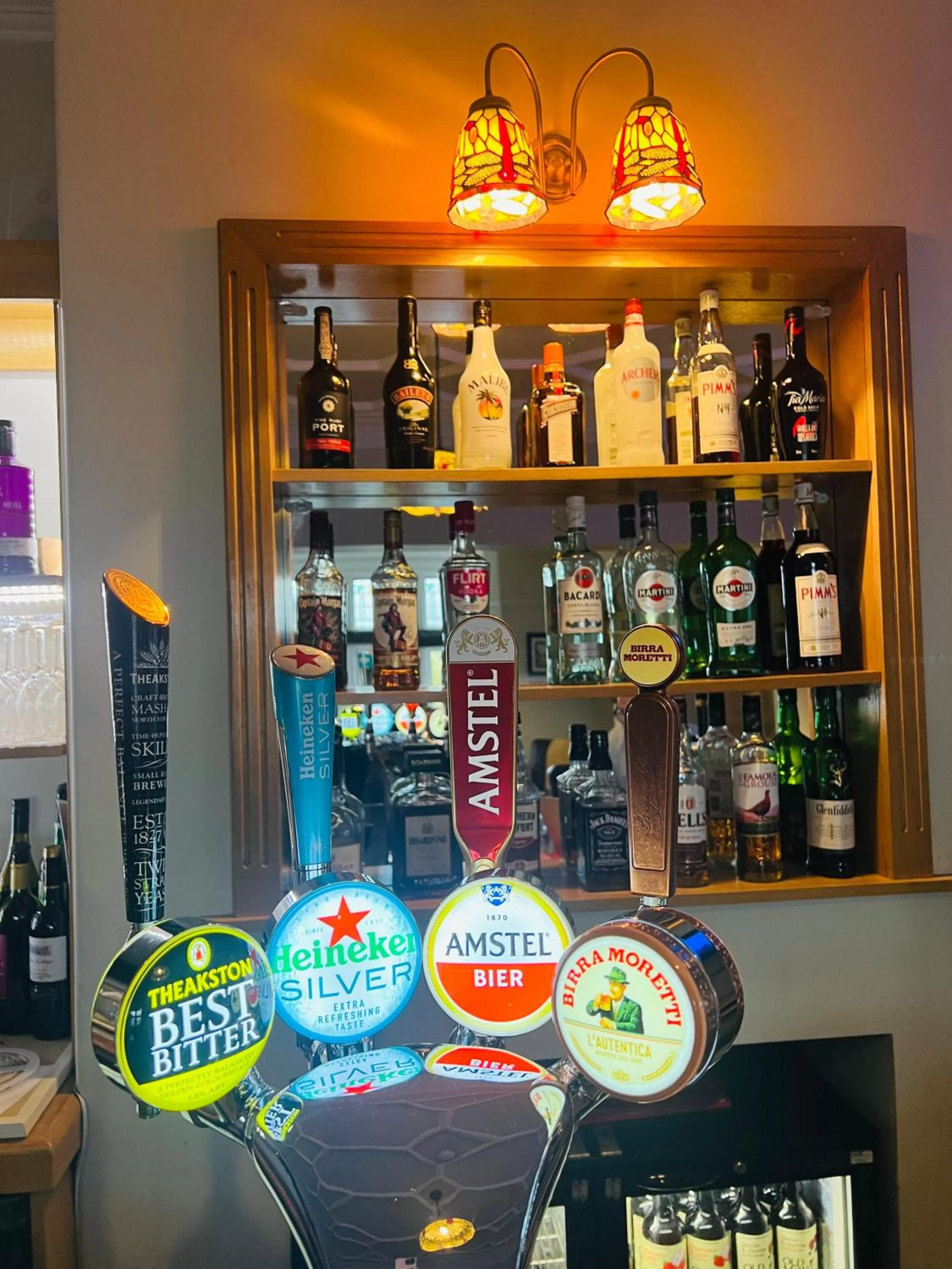 Lounge or bar in Heath Cottage Hotel