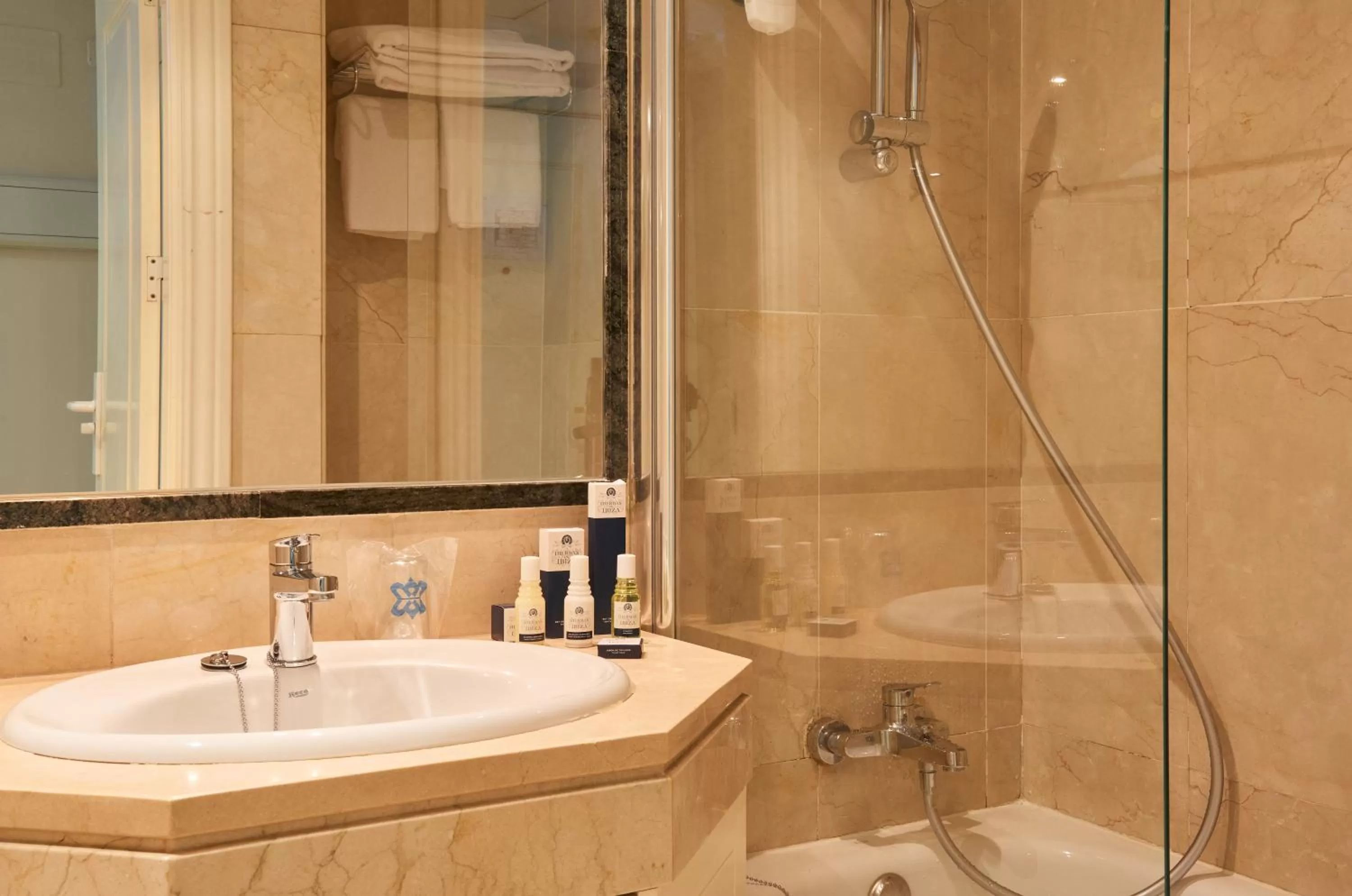 Bathroom in Suites Barrio de Salamanca