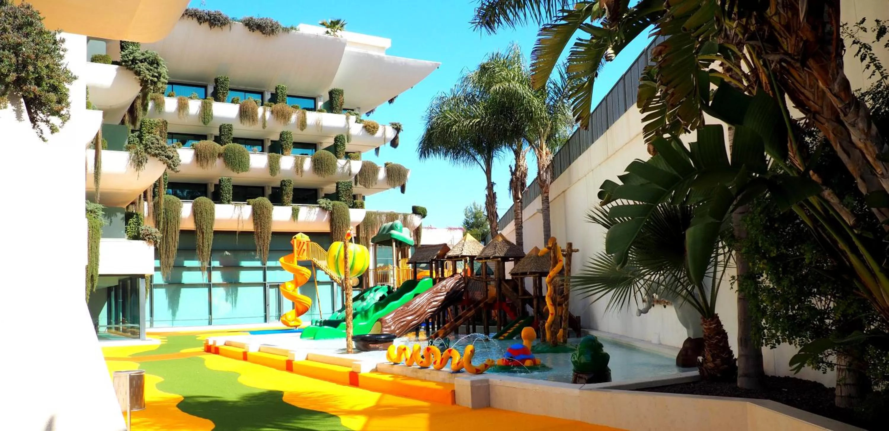 Children play ground in Hotel Deloix 4* Sup