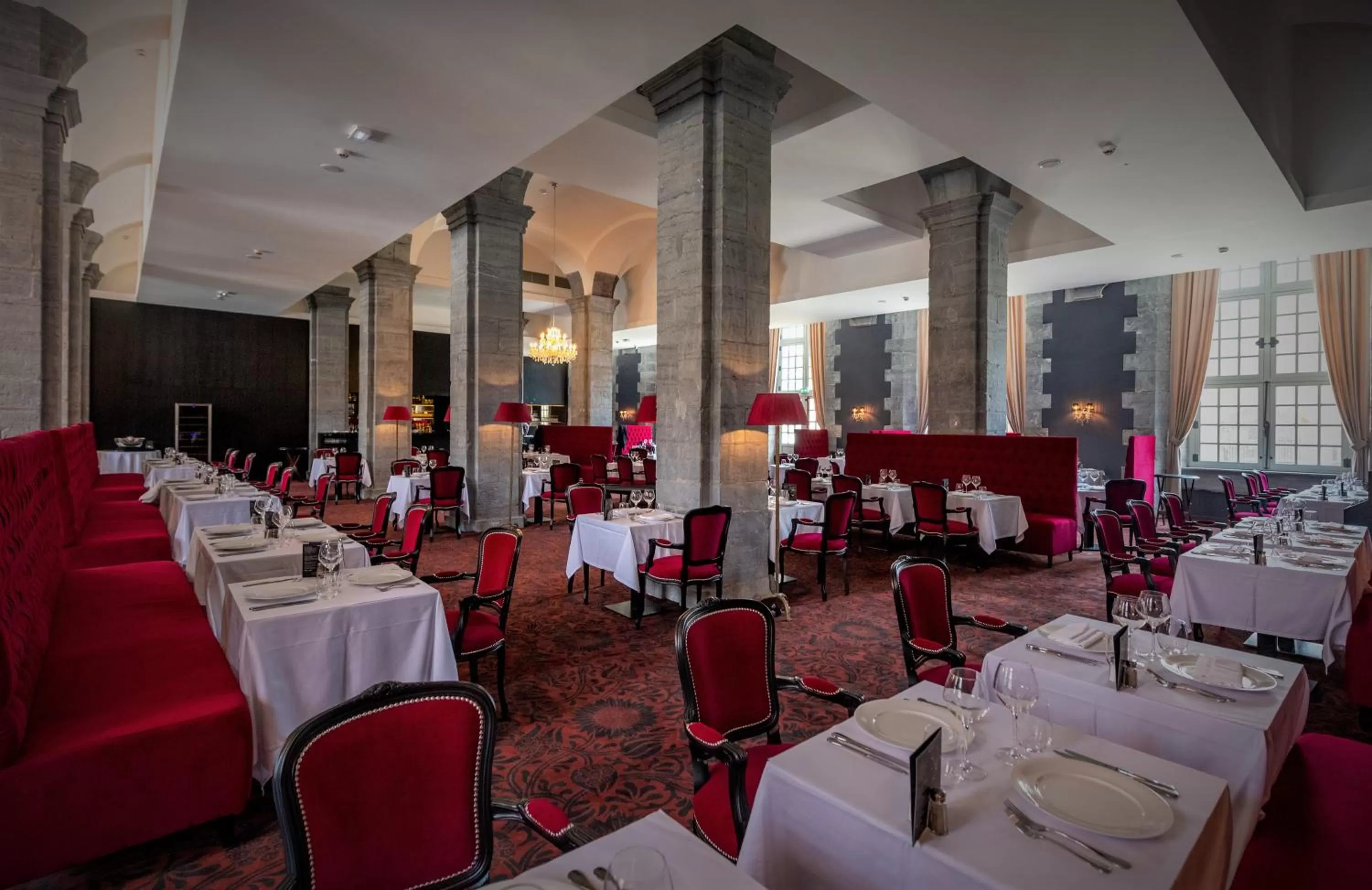 Restaurant/places to eat in Royal Hainaut Spa & Resort Hotel