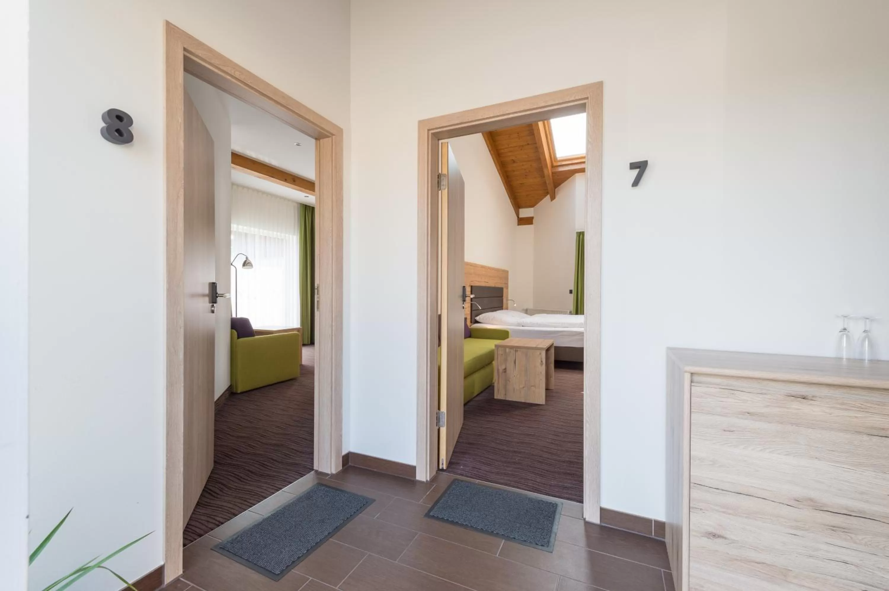 Facade/entrance, Bed in Hotel SCHNEIDER