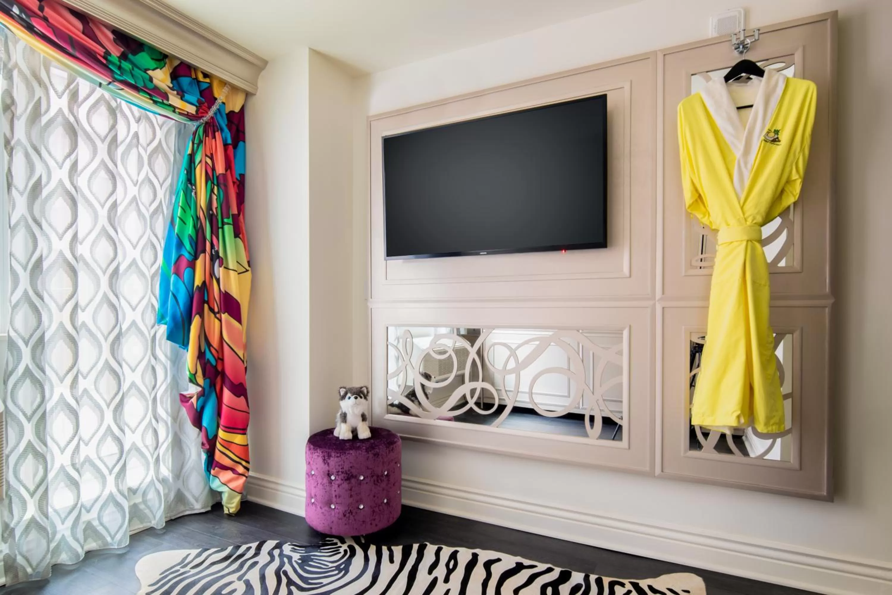 TV and multimedia in Staypineapple, An Artful Hotel, Midtown New York