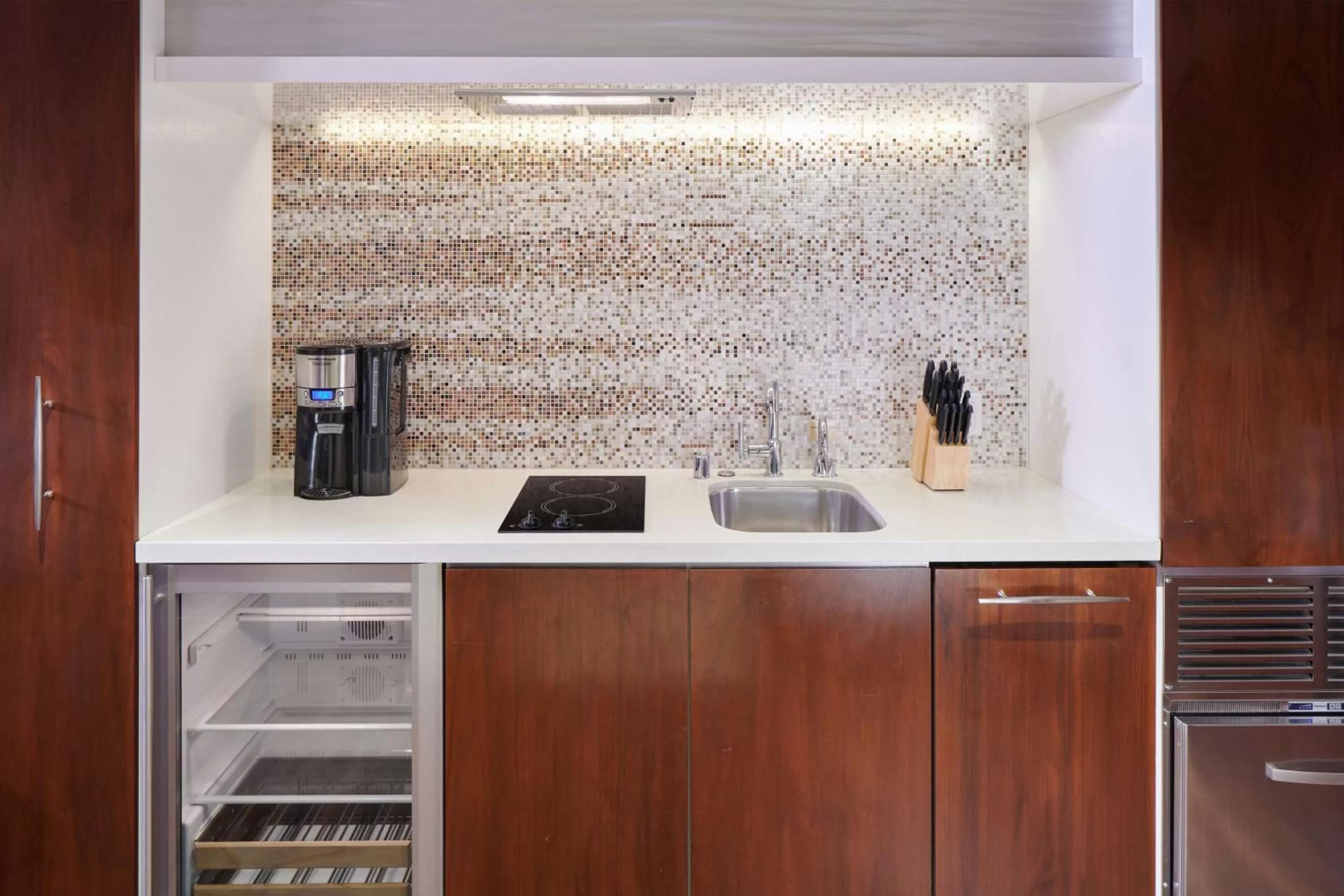 Coffee/tea facilities in Hilton Grand Vacations Club Hokulani Waikiki Honolulu