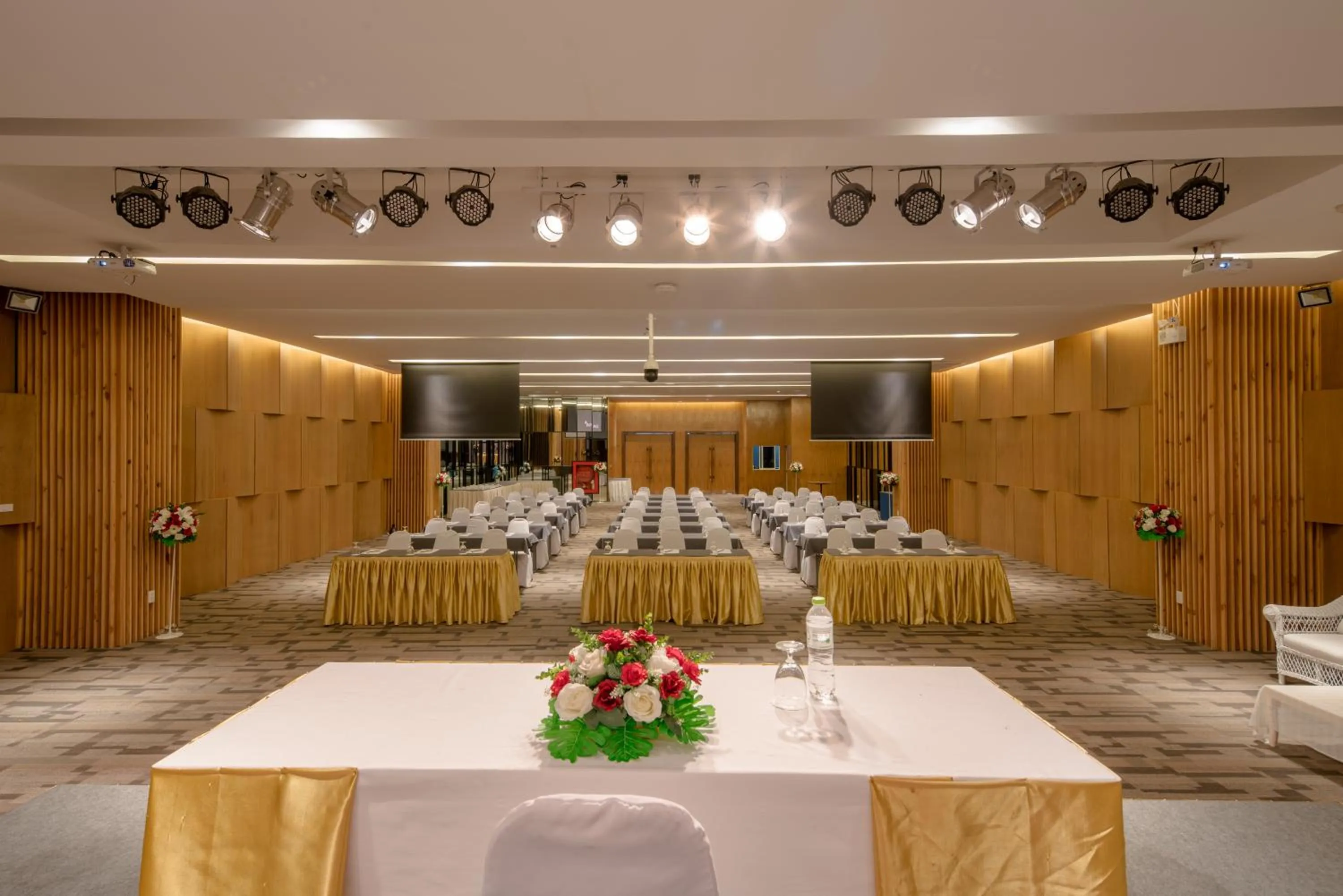 Meeting/conference room in DARA Hotel - SHA Plus