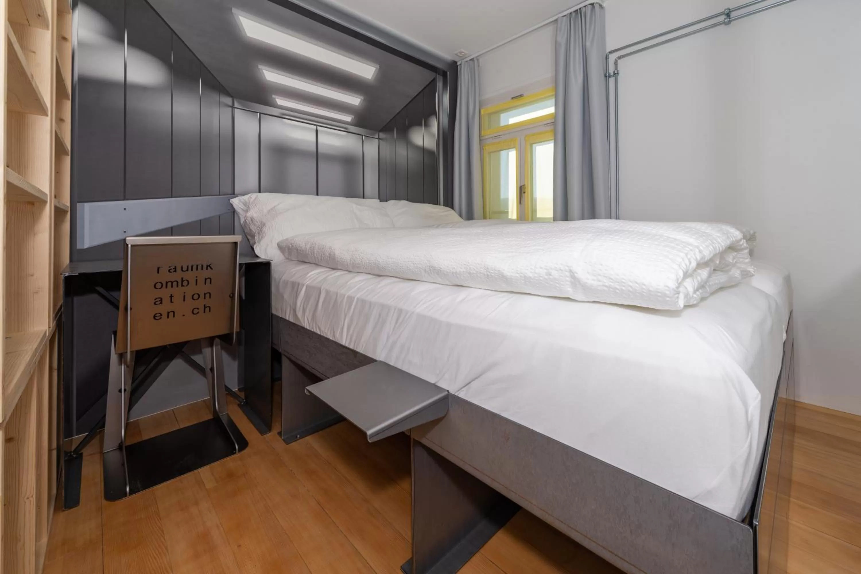 Bedroom, Bed in Boutique Hotel BS16 before Bern City Parking gratis