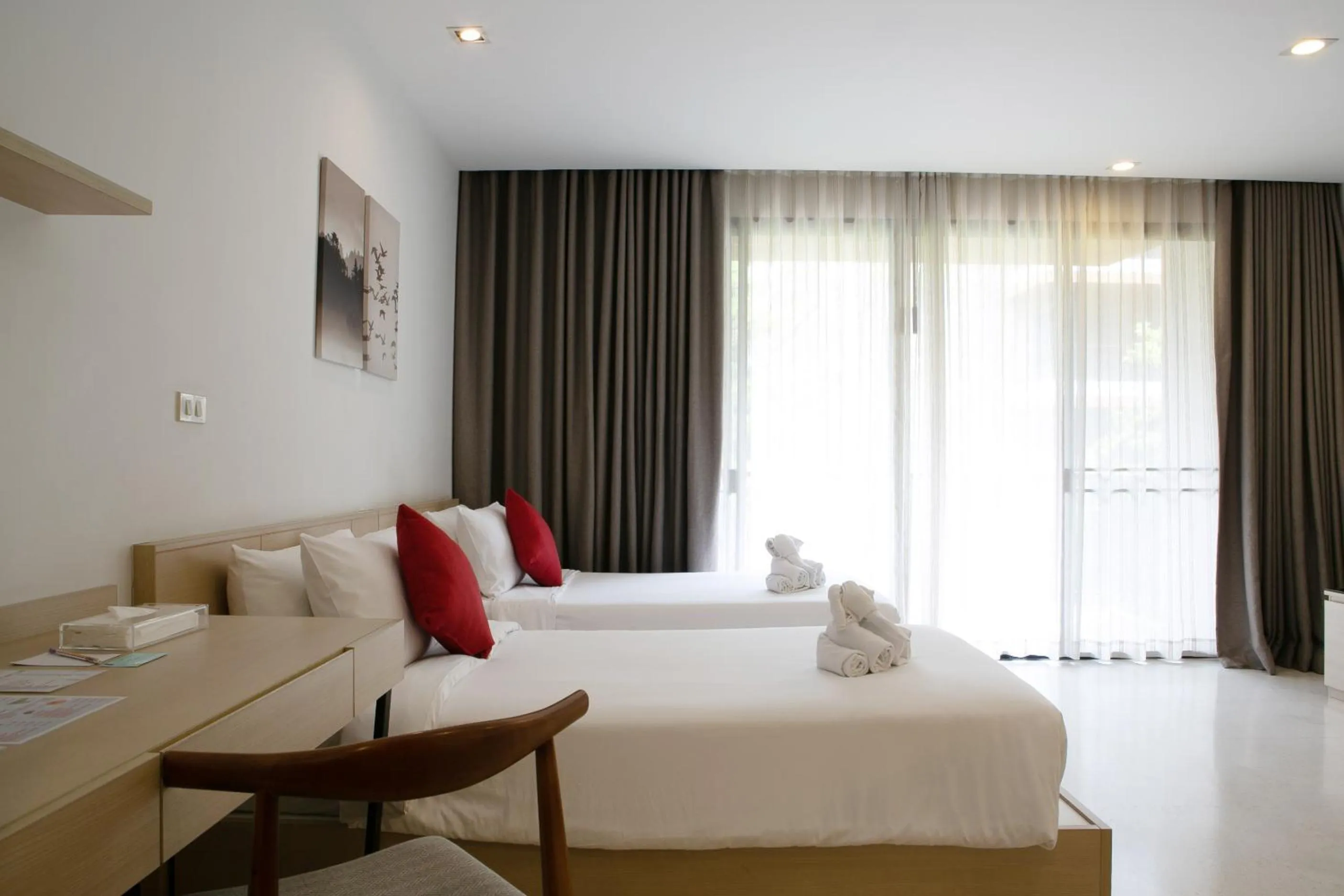 Bedroom, Bed in The Silver Palm Wellness Resort