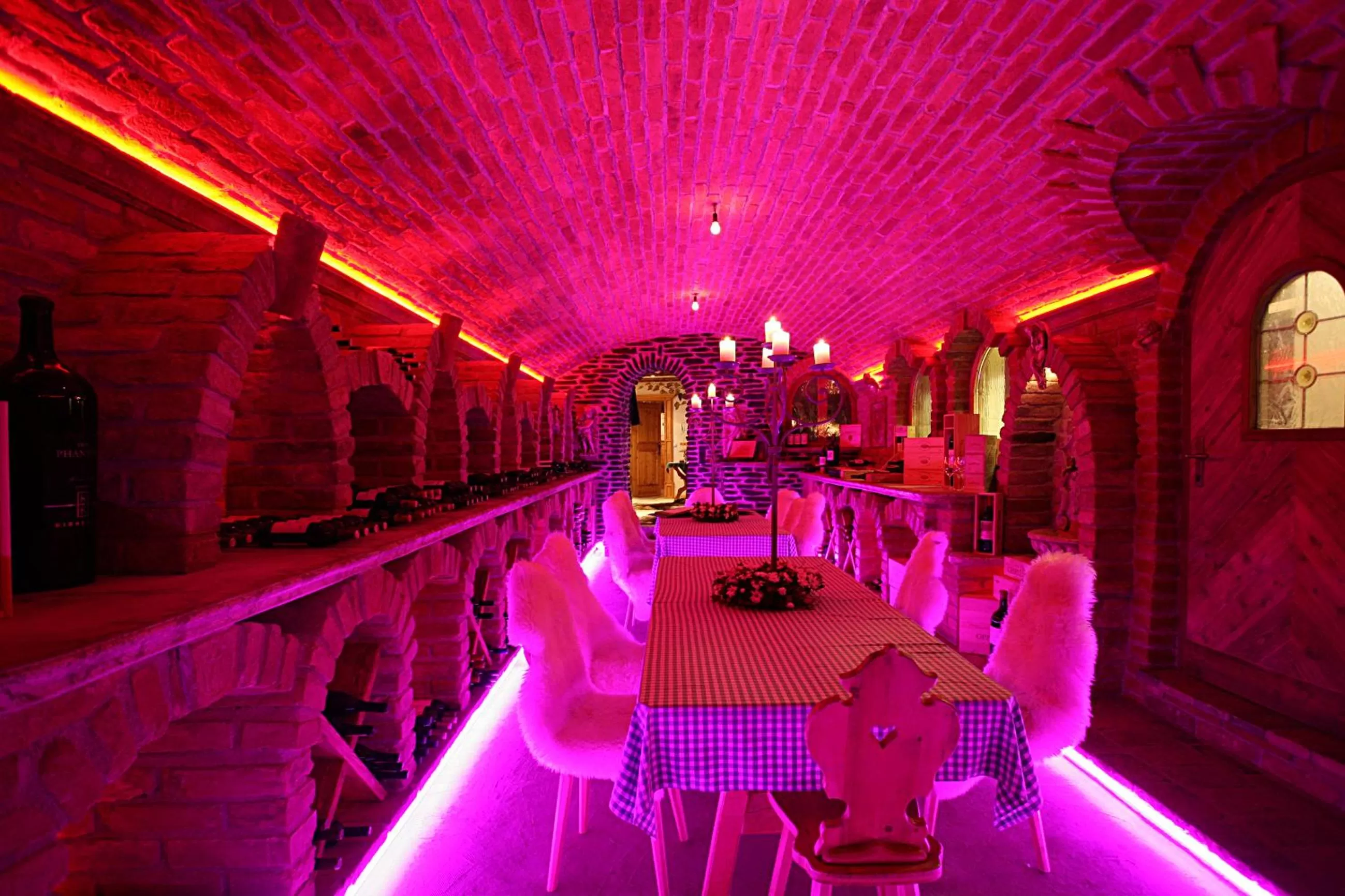 Restaurant/places to eat in Rosis Sonnbergstuben