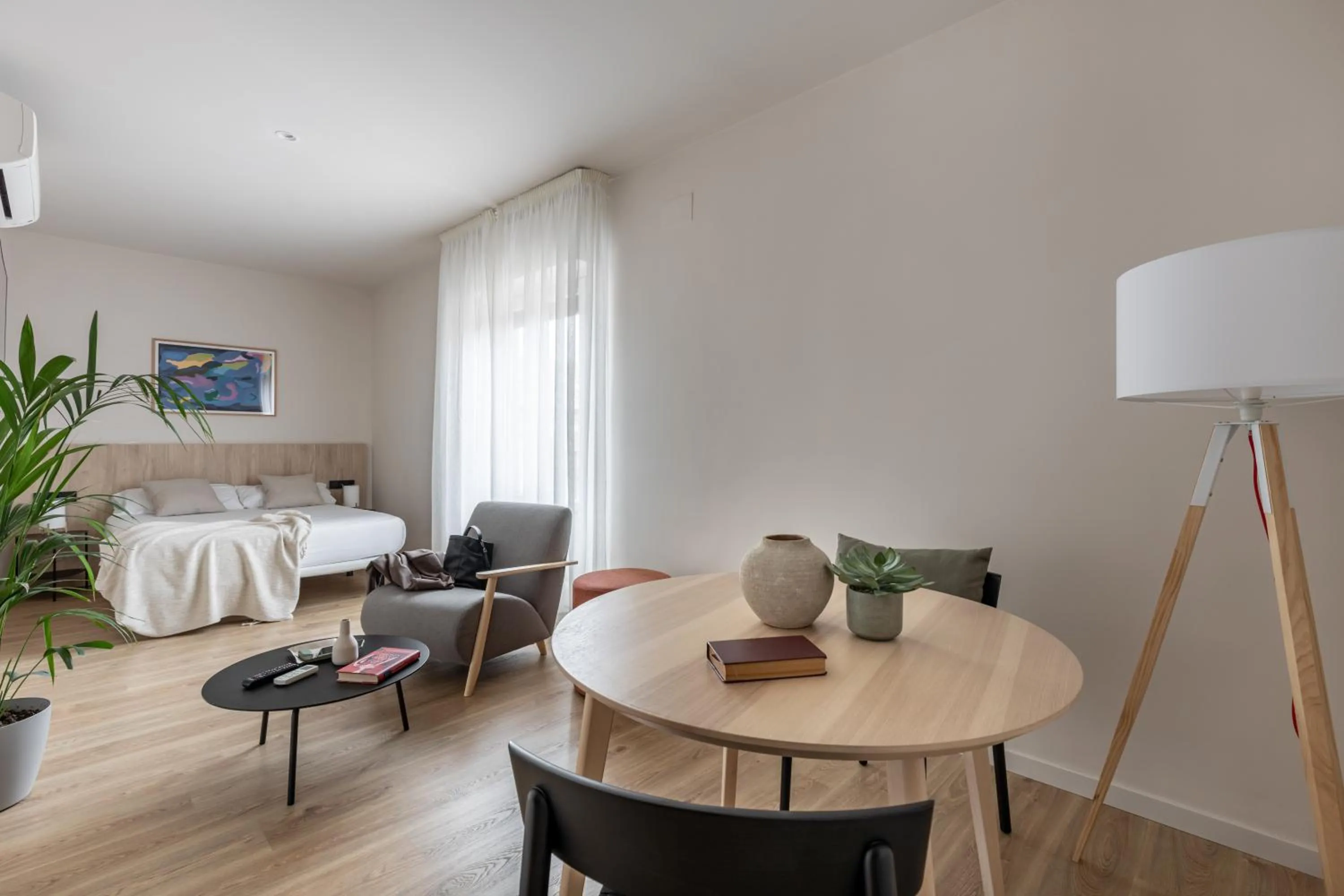 Living room, Bed in Líbere Madrid Palacio Real