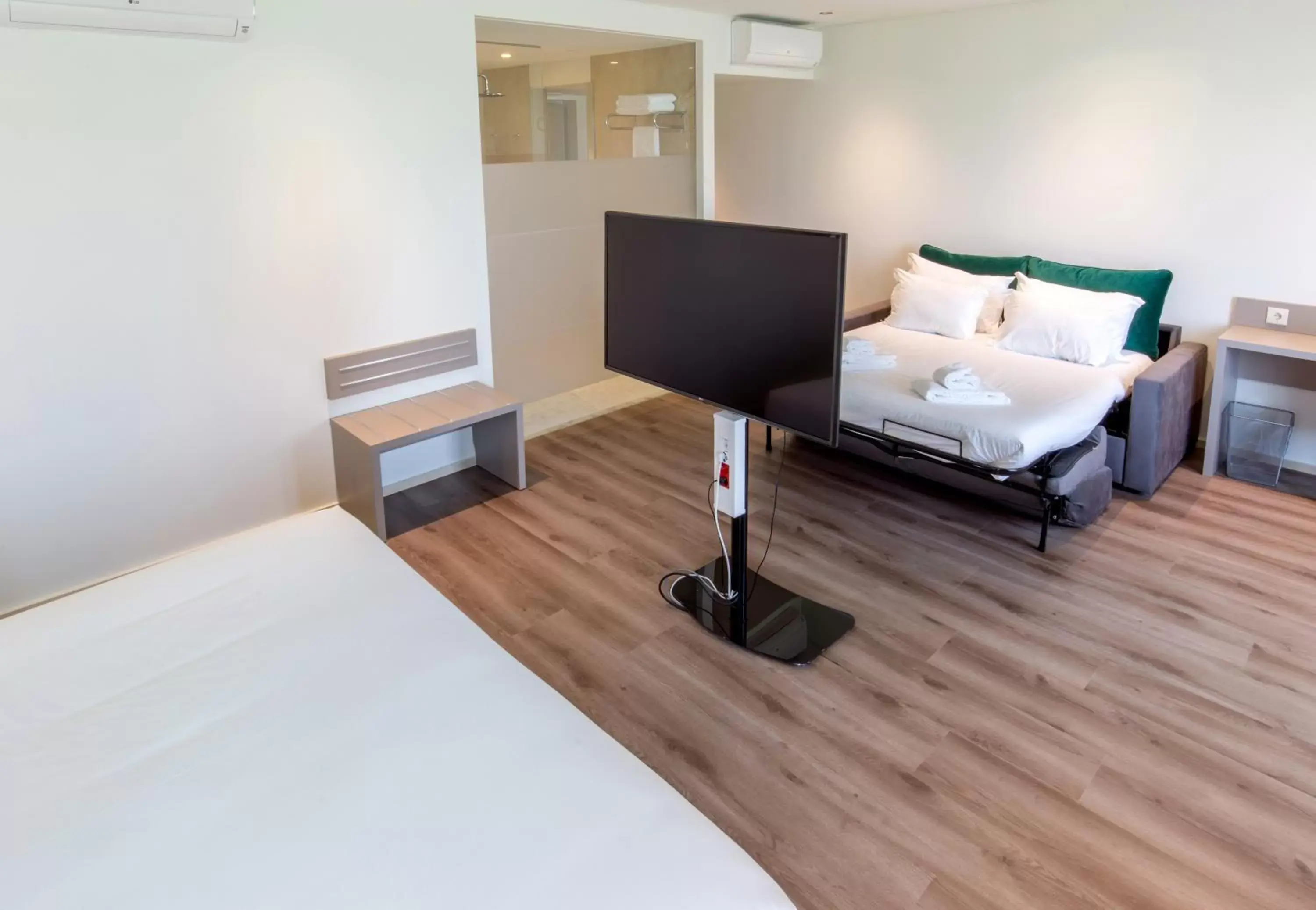 Family Room in Oporto Airport & Business Hotel Family Room in Oporto Airport & Business Hotel