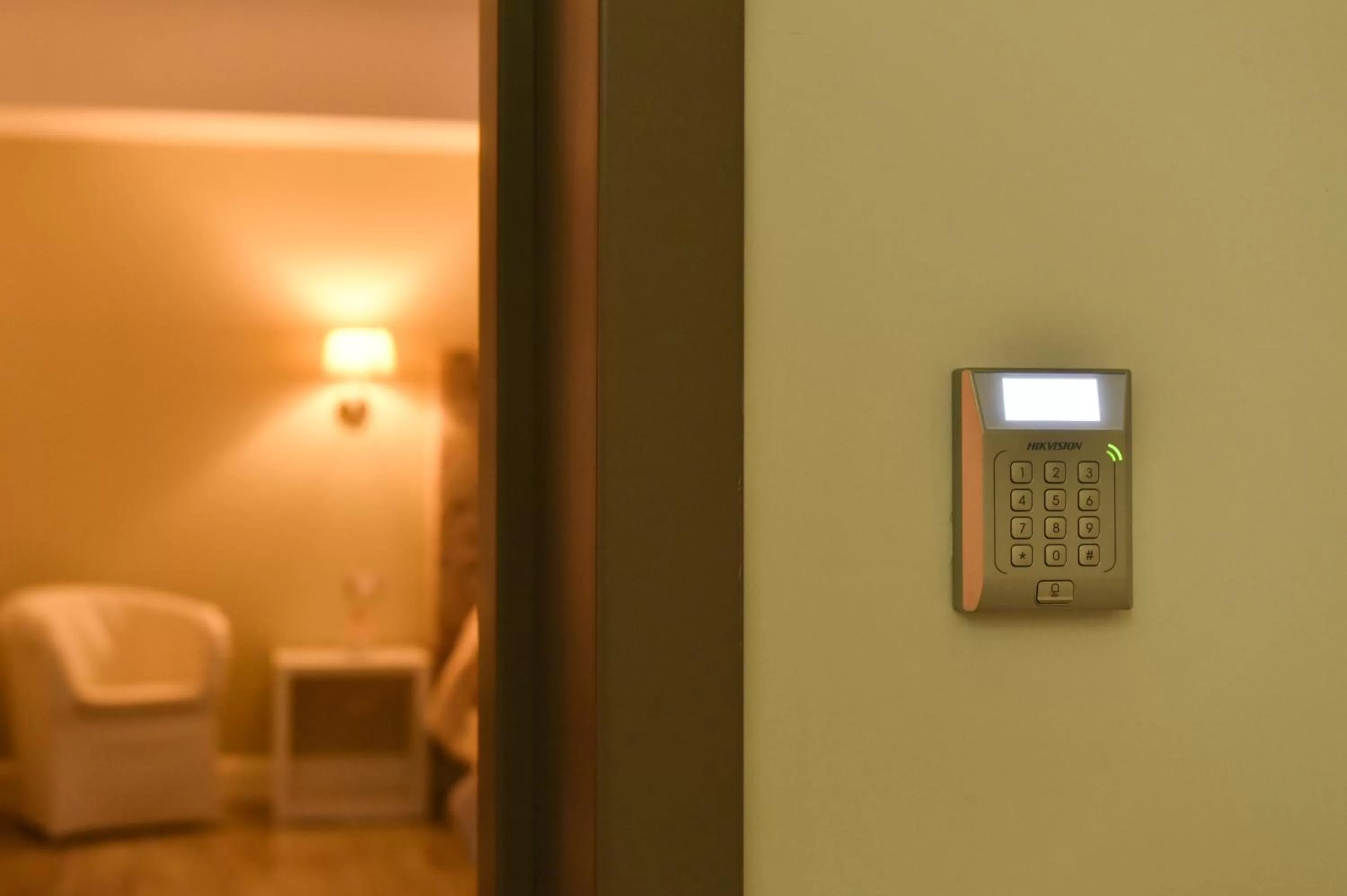 TV and multimedia in Hotel Pompei Be Green