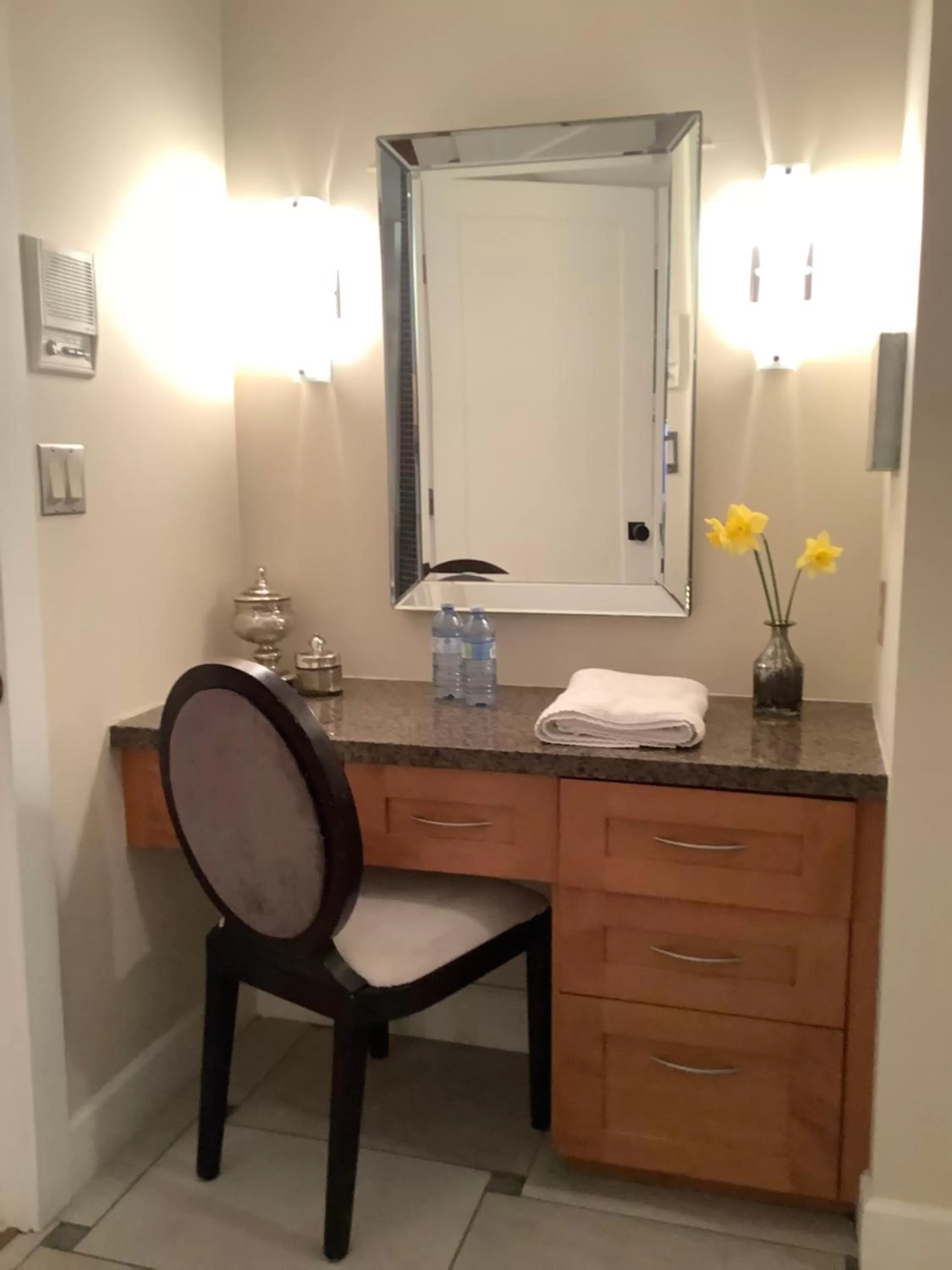 Bathroom in Suite Smart Vancouver