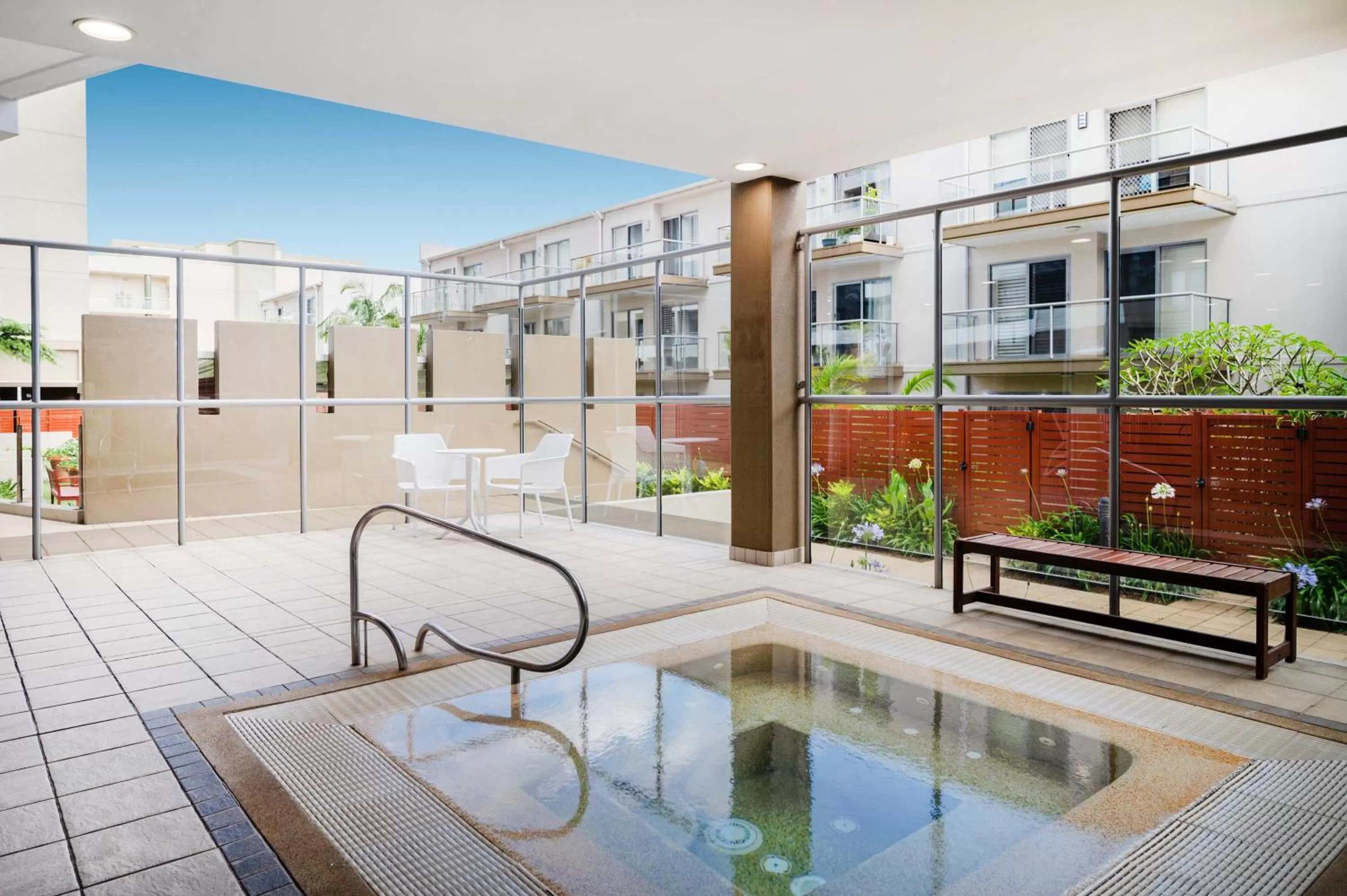 Swimming pool in Mantra The Observatory