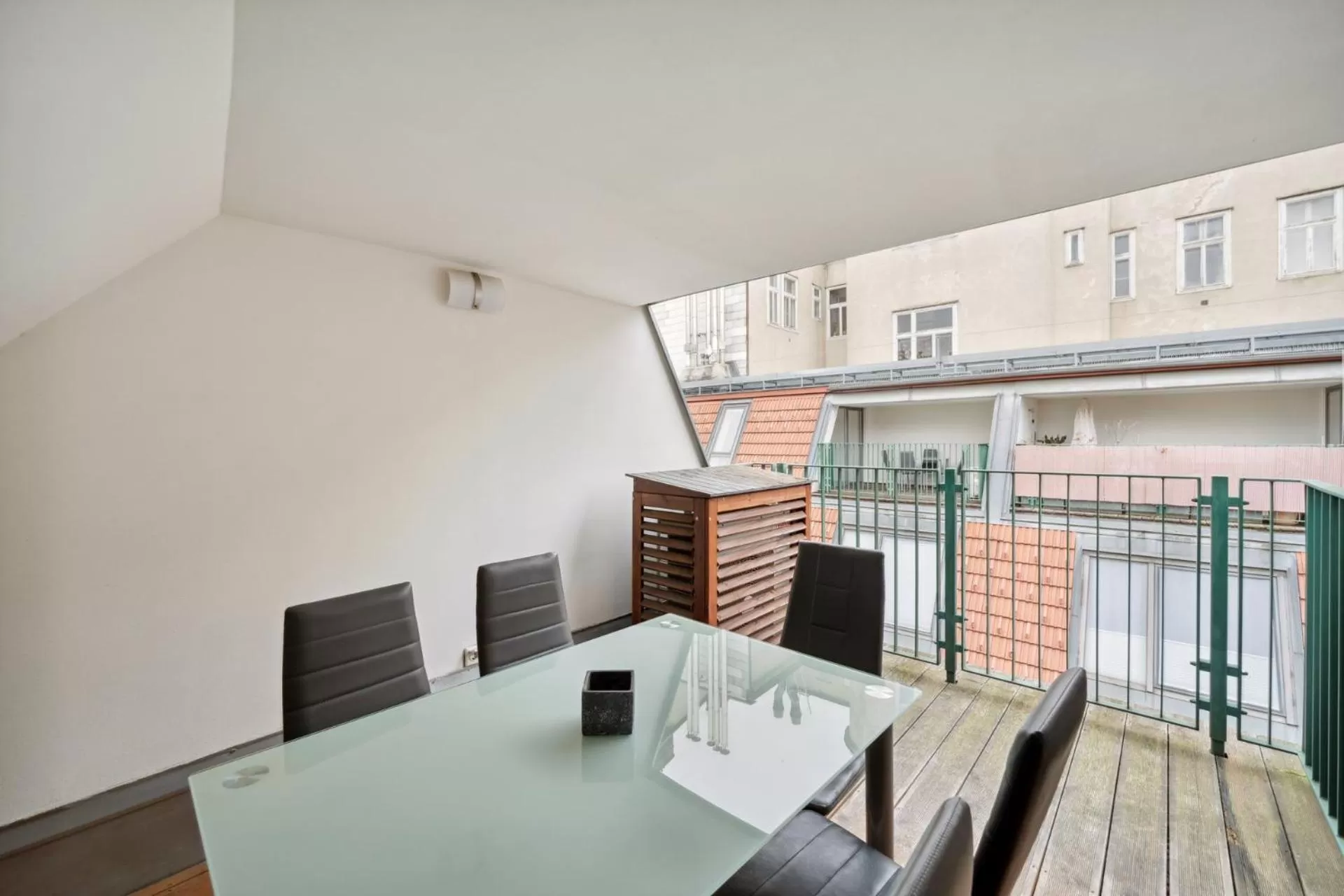 Balcony/Terrace, Dining Area in Florian's apartments in Mariahilf Vienna