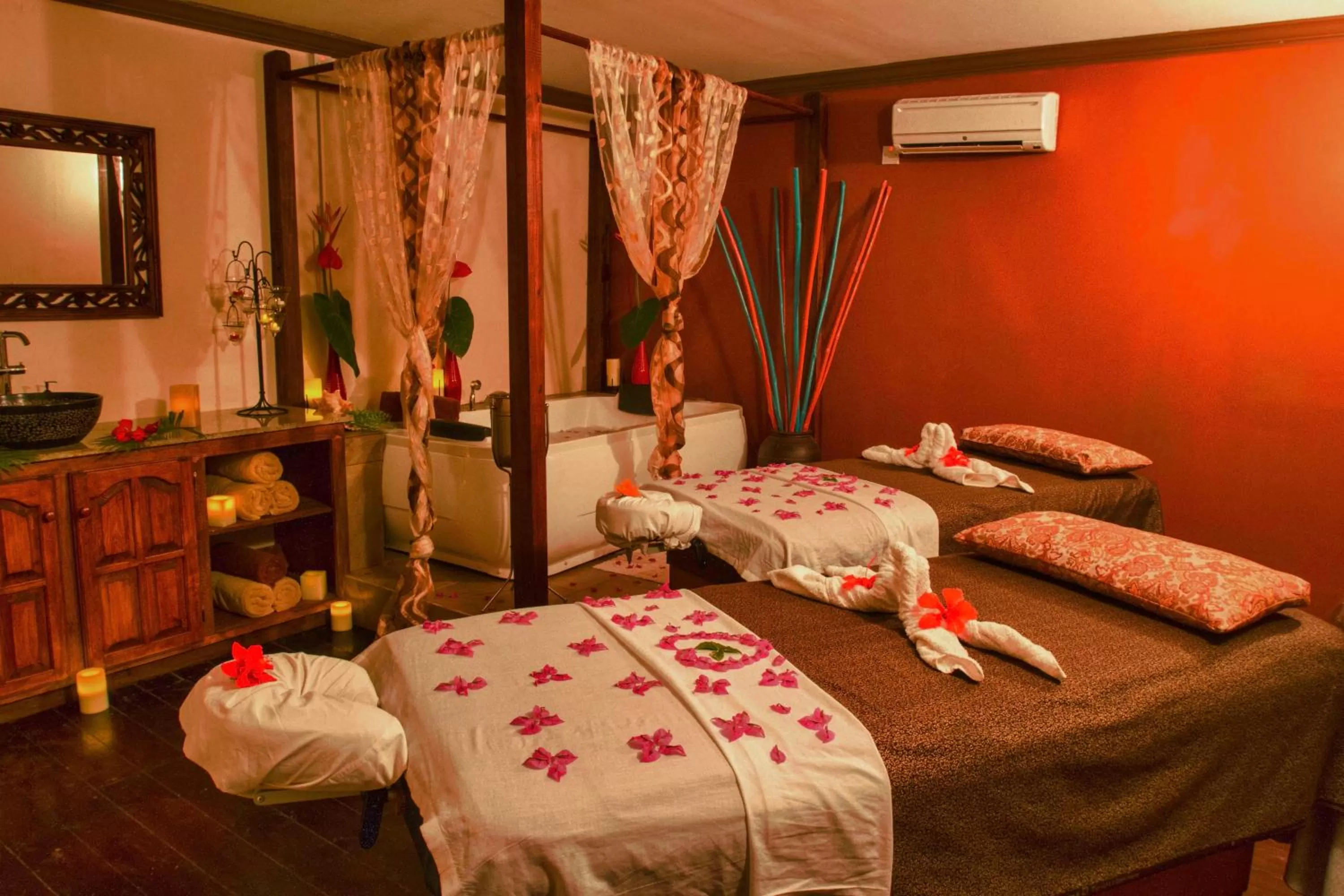Spa and wellness centre/facilities, Bed in Bay Gardens Beach Resort & Spa