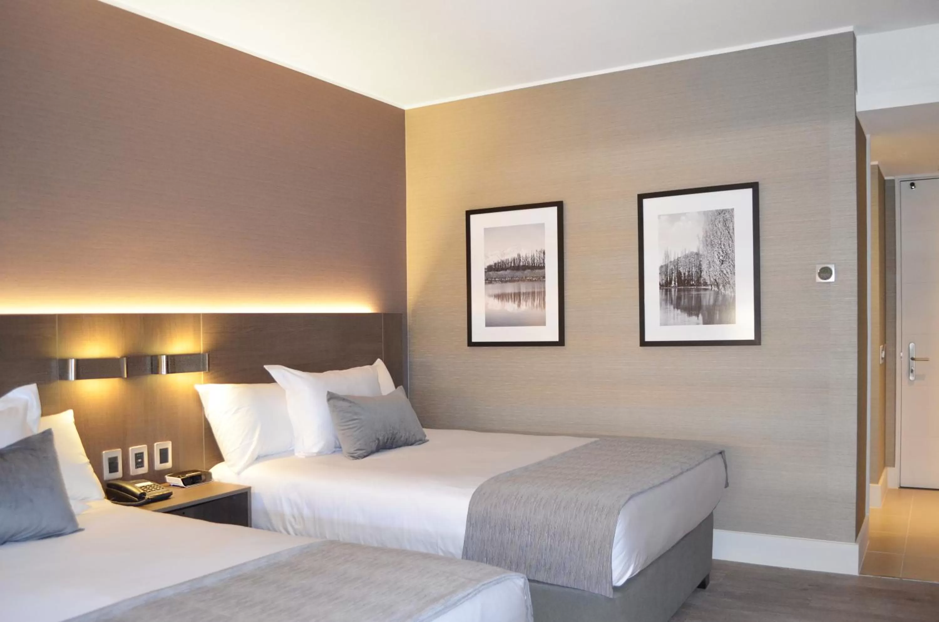 Bedroom, Bed in Radisson Hotel Curico