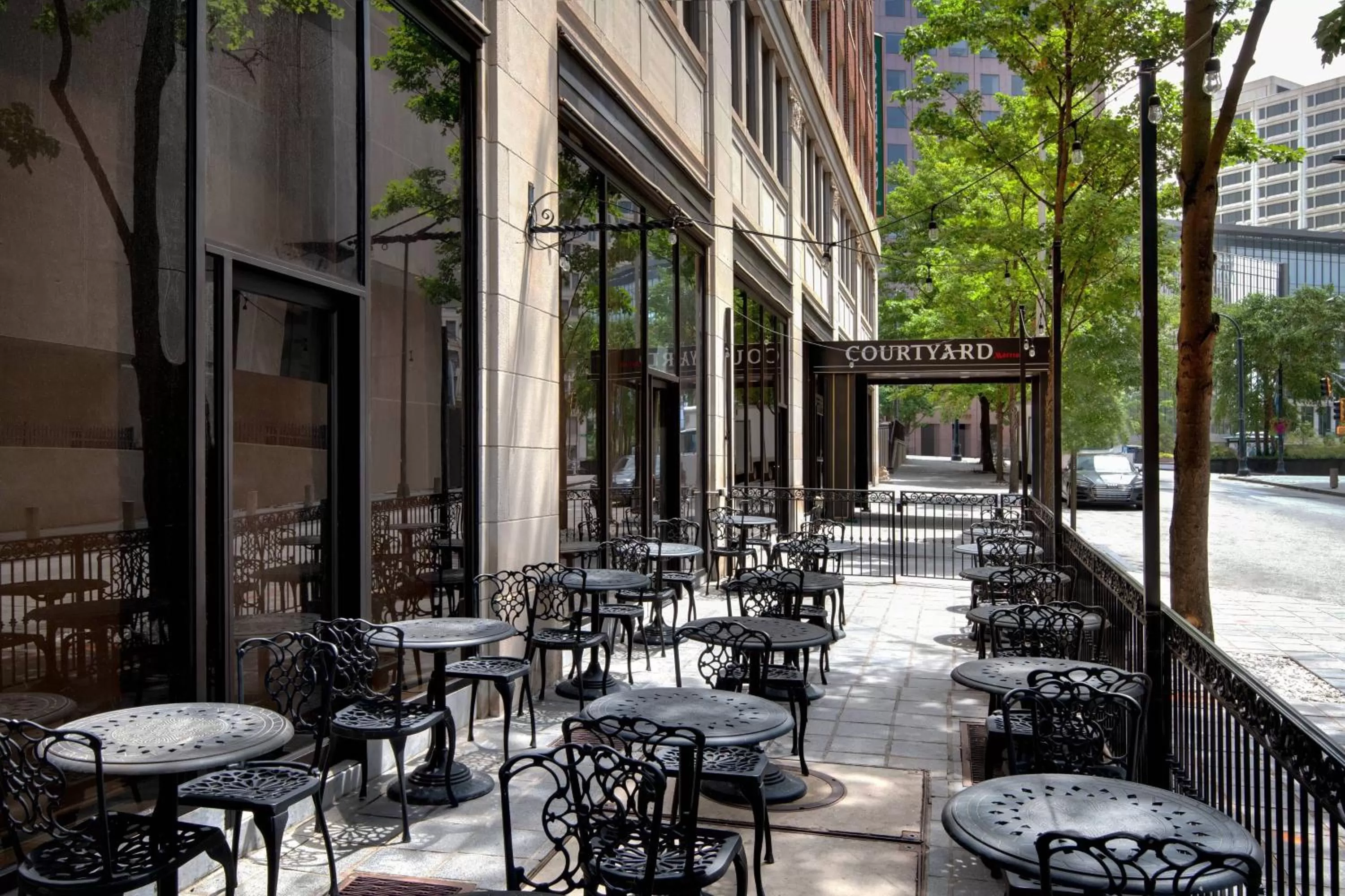 Restaurant/places to eat in Courtyard by Marriott Atlanta Downtown