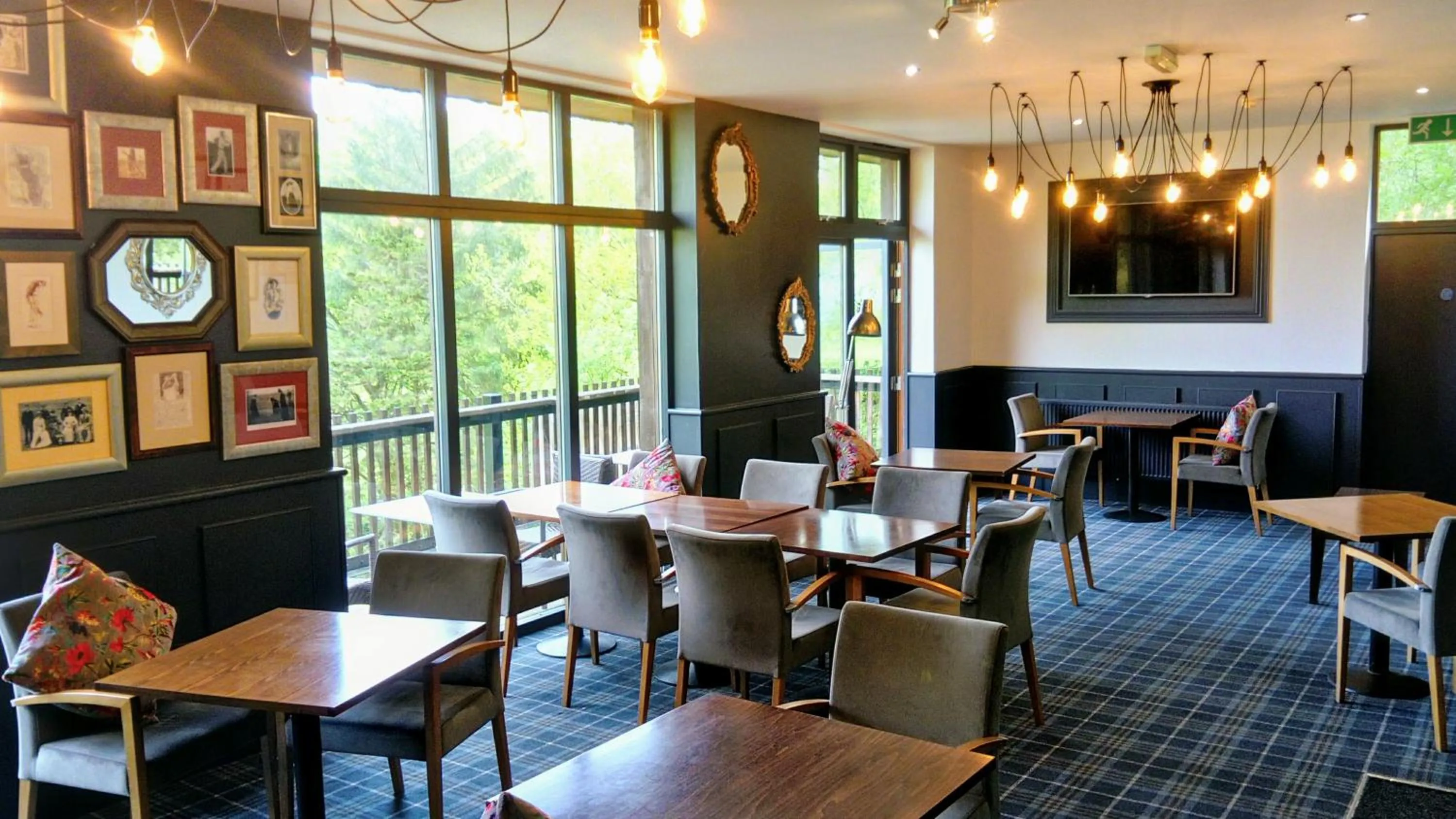 Restaurant/places to eat in Shrigley Hall Hotel