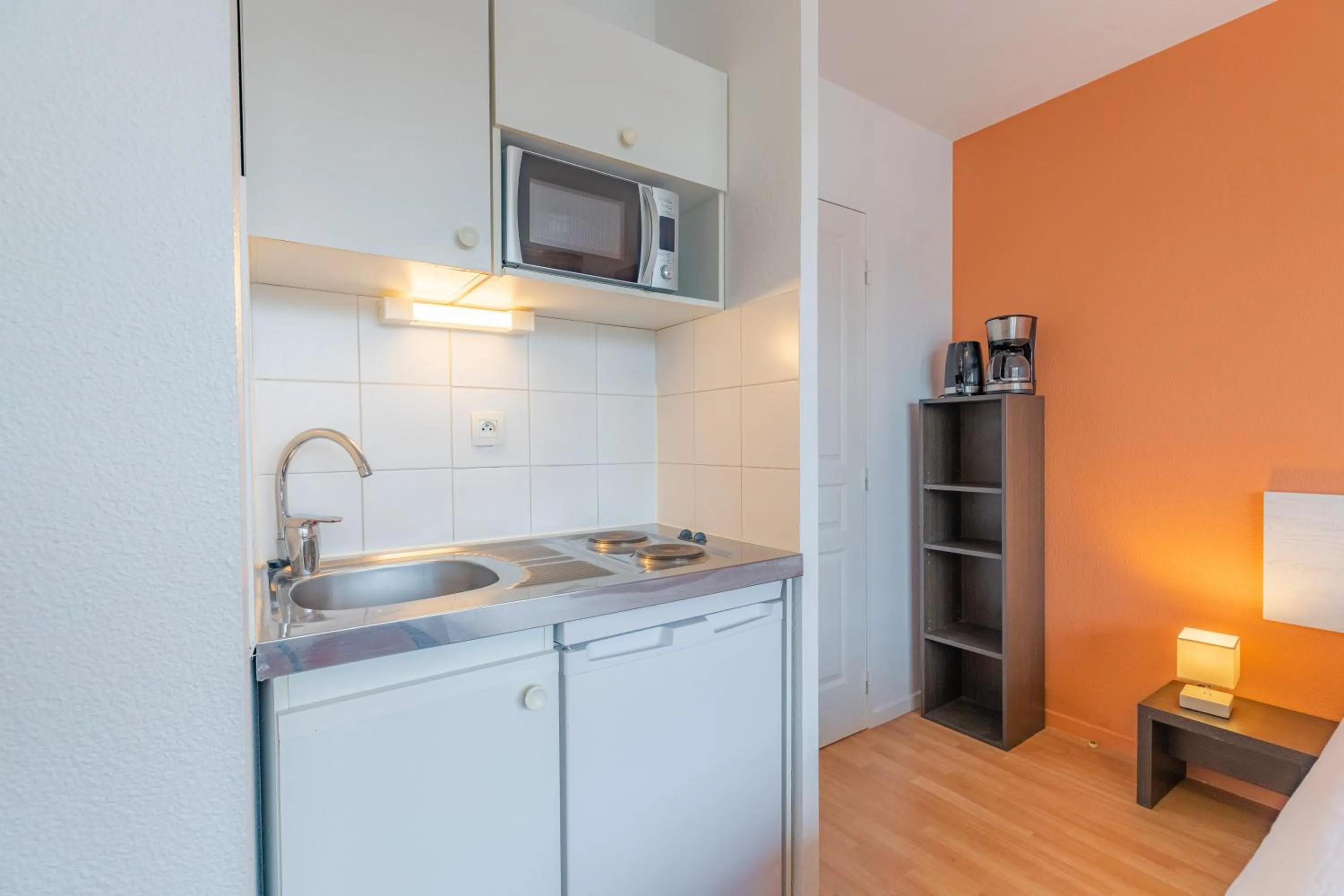 Kitchen or kitchenette in Appart'City Classic Bourg-en-Bresse