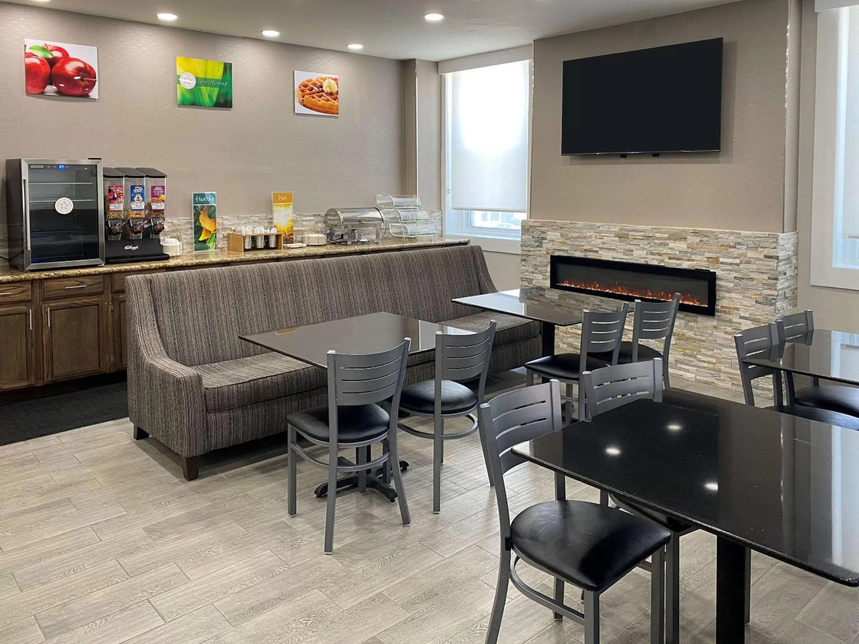 Restaurant/places to eat in Quality Inn & Suites Kansas City Downtown