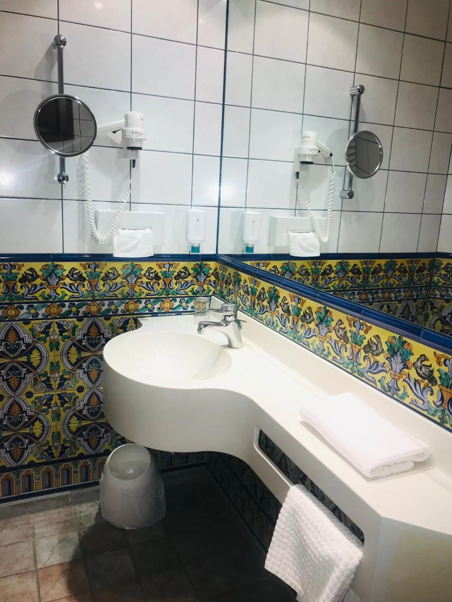 Shower in Hotel Spanischer Hof