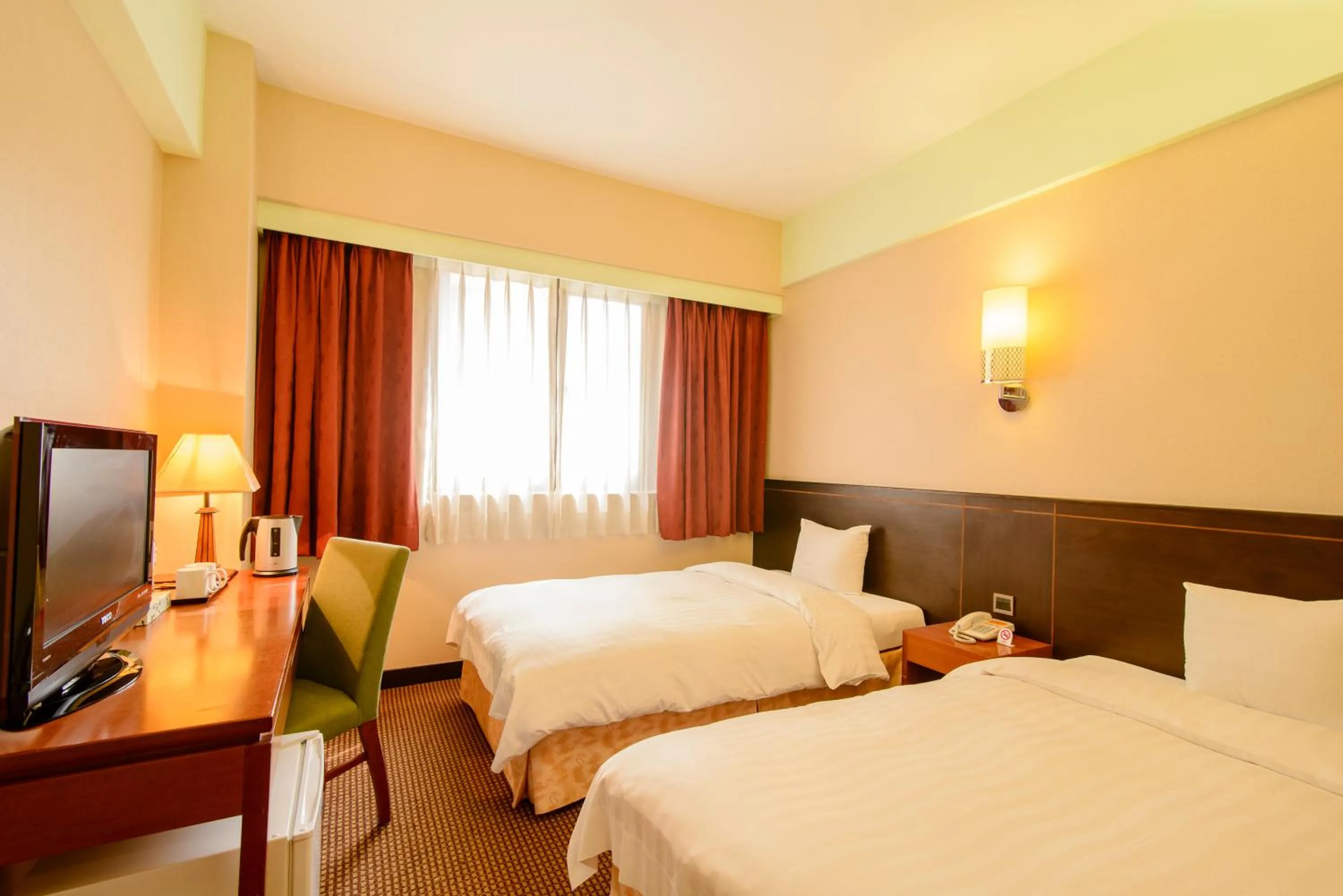 Bed in LA HOTEL- Liuhe Fusing