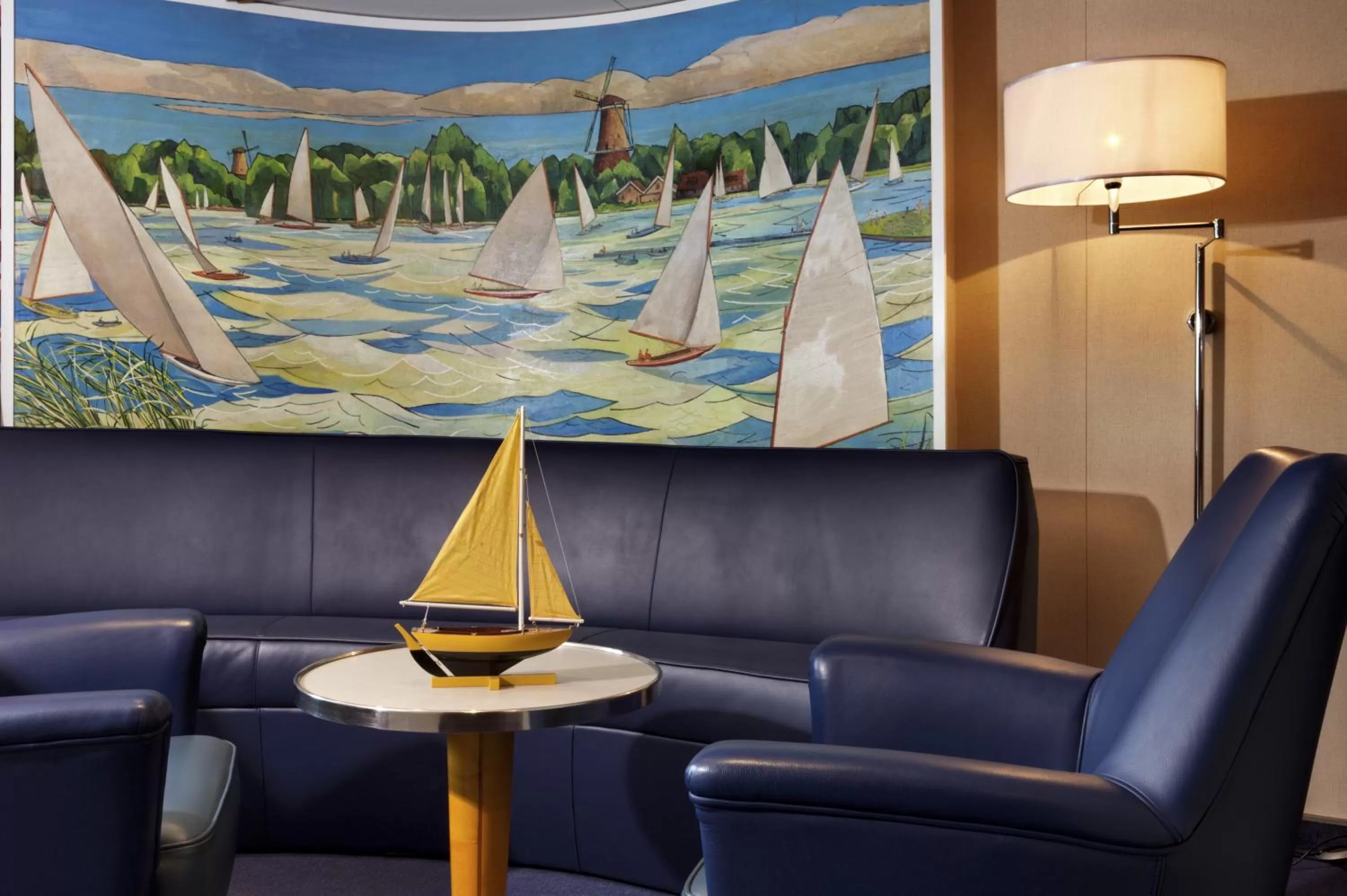 Seating area in ss Rotterdam by WestCord