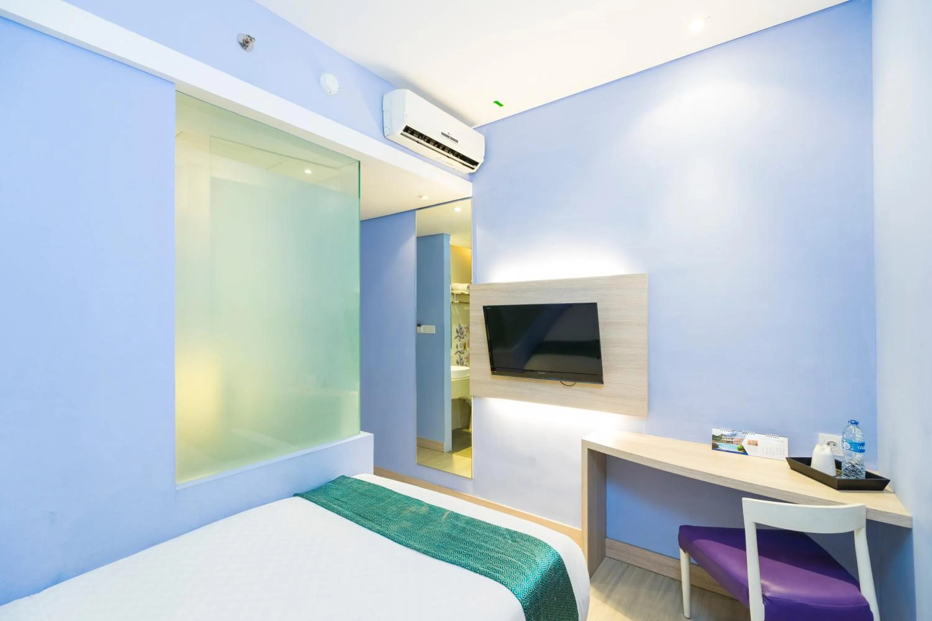 Bed in Royal City Hotel Jakarta