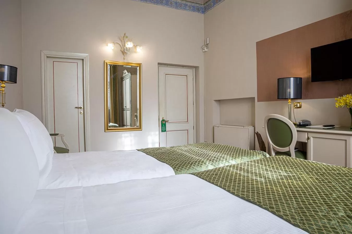 Photo of the whole room, Bed in Hotel Donatello