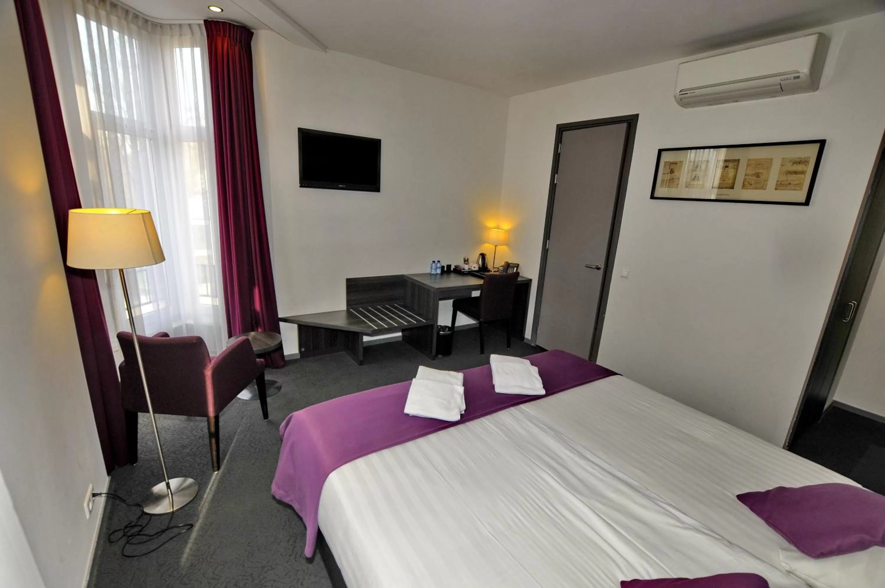 Dining Area in Hotel Parkview