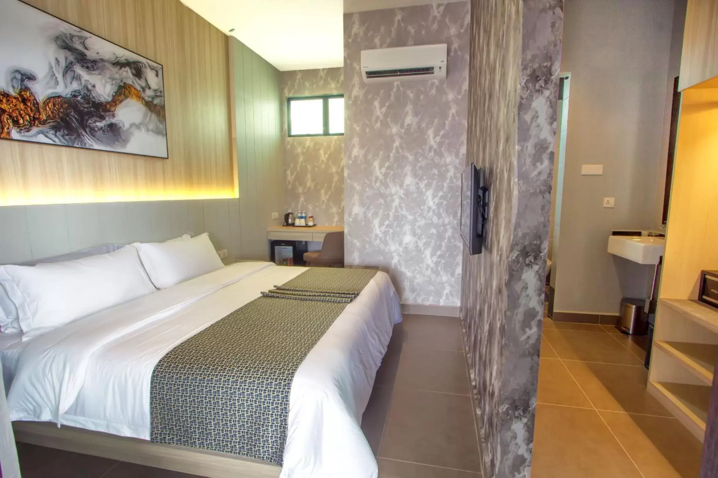Deluxe Double Room with Balcony in VILLA PADDY Deluxe Double Room with Balcony in VILLA PADDY