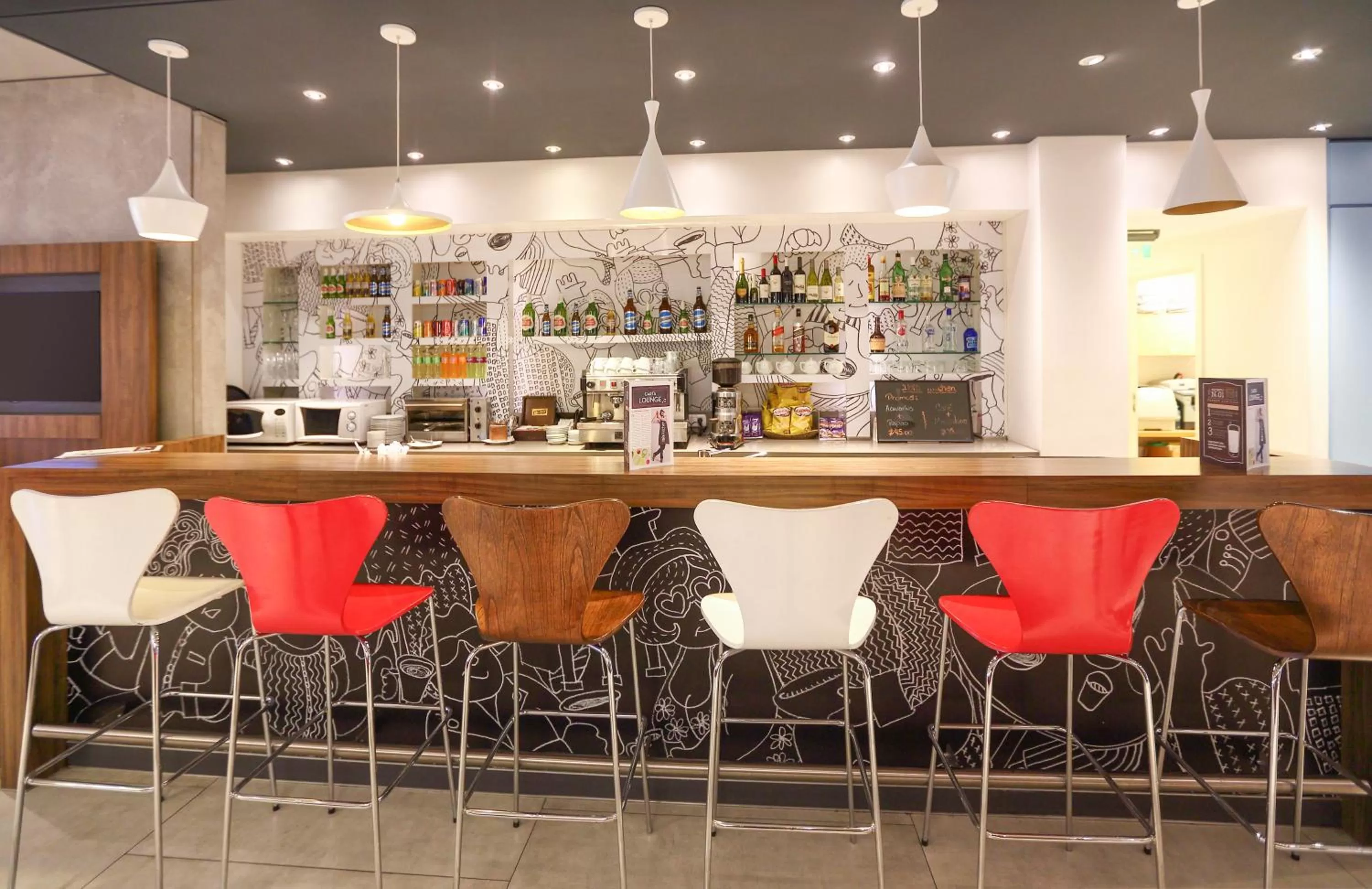 Lounge or bar in ibis Buenos Aires Obelisco