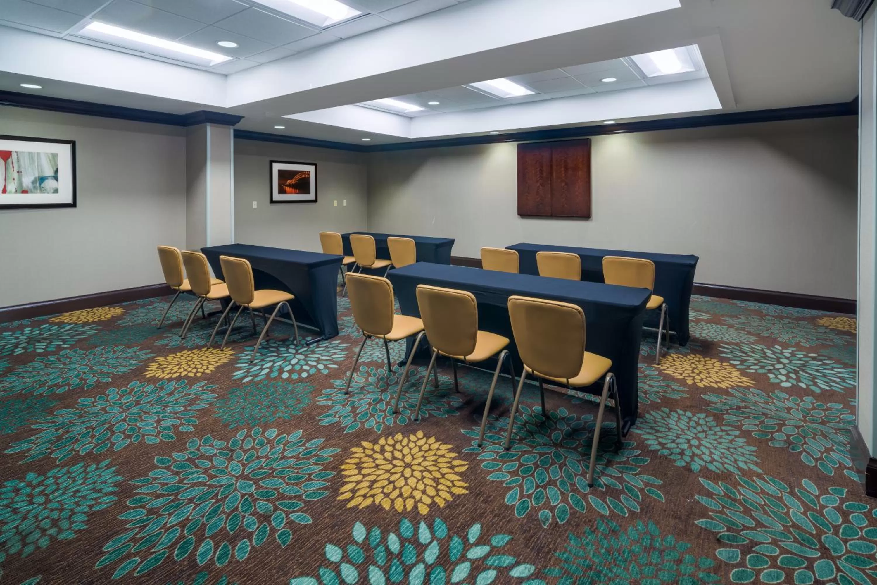 Meeting/conference room in Staybridge Suites Memphis-Poplar Ave East by IHG