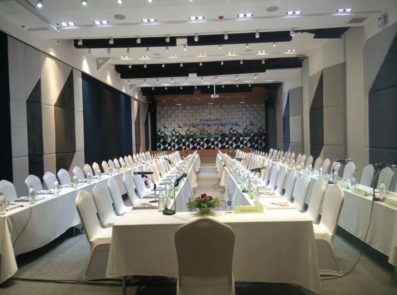 Business facilities in The VELO'S Hotel and Pumptrack