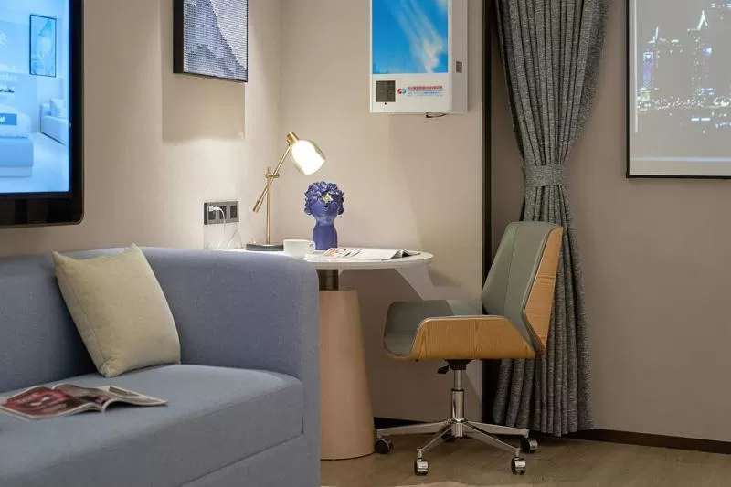 Seating area in Fengyue Light Shang Hotel Guangzhou Baiyun Airport Store