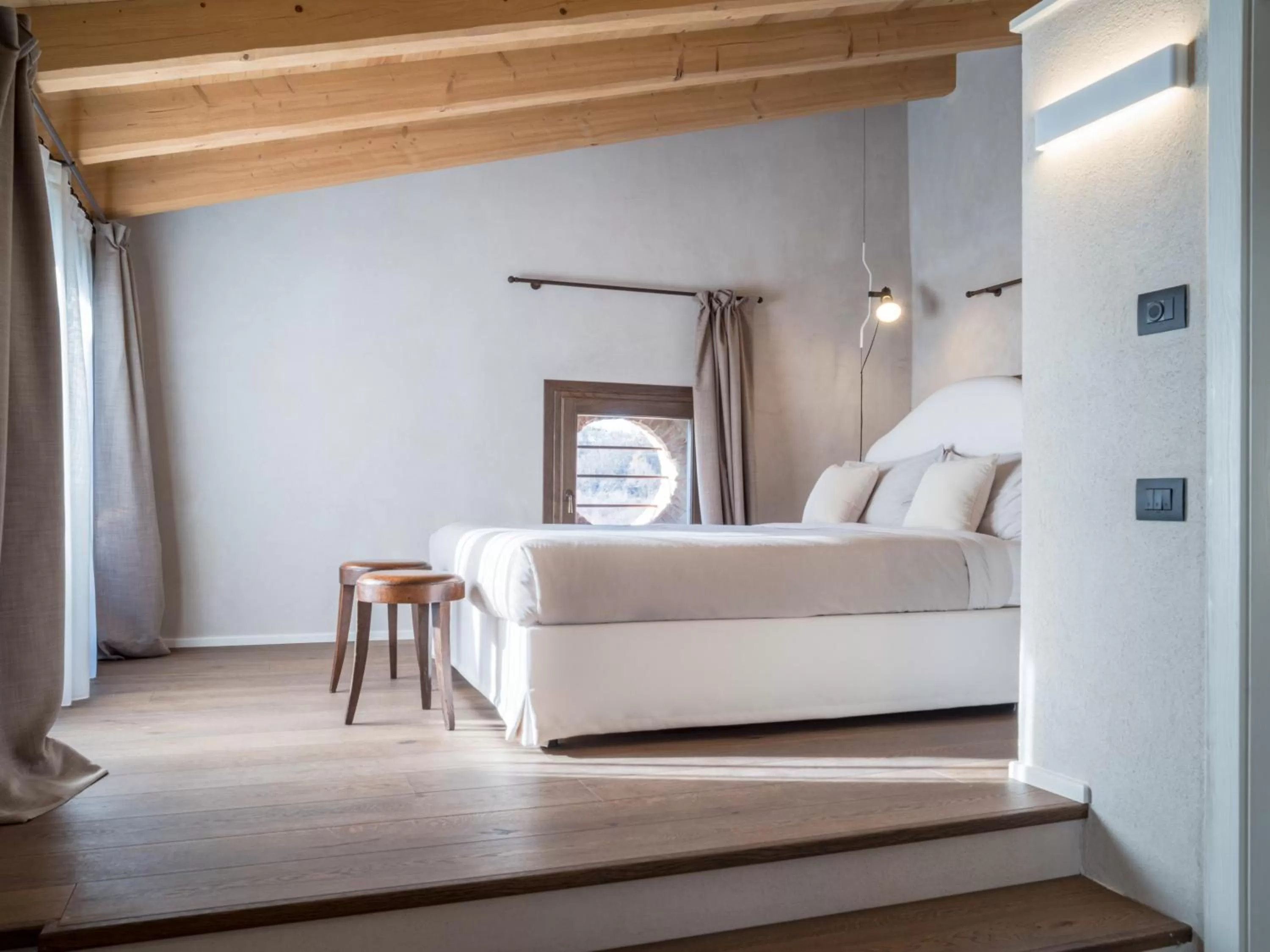 Bed in Borgo San Verolo B&B