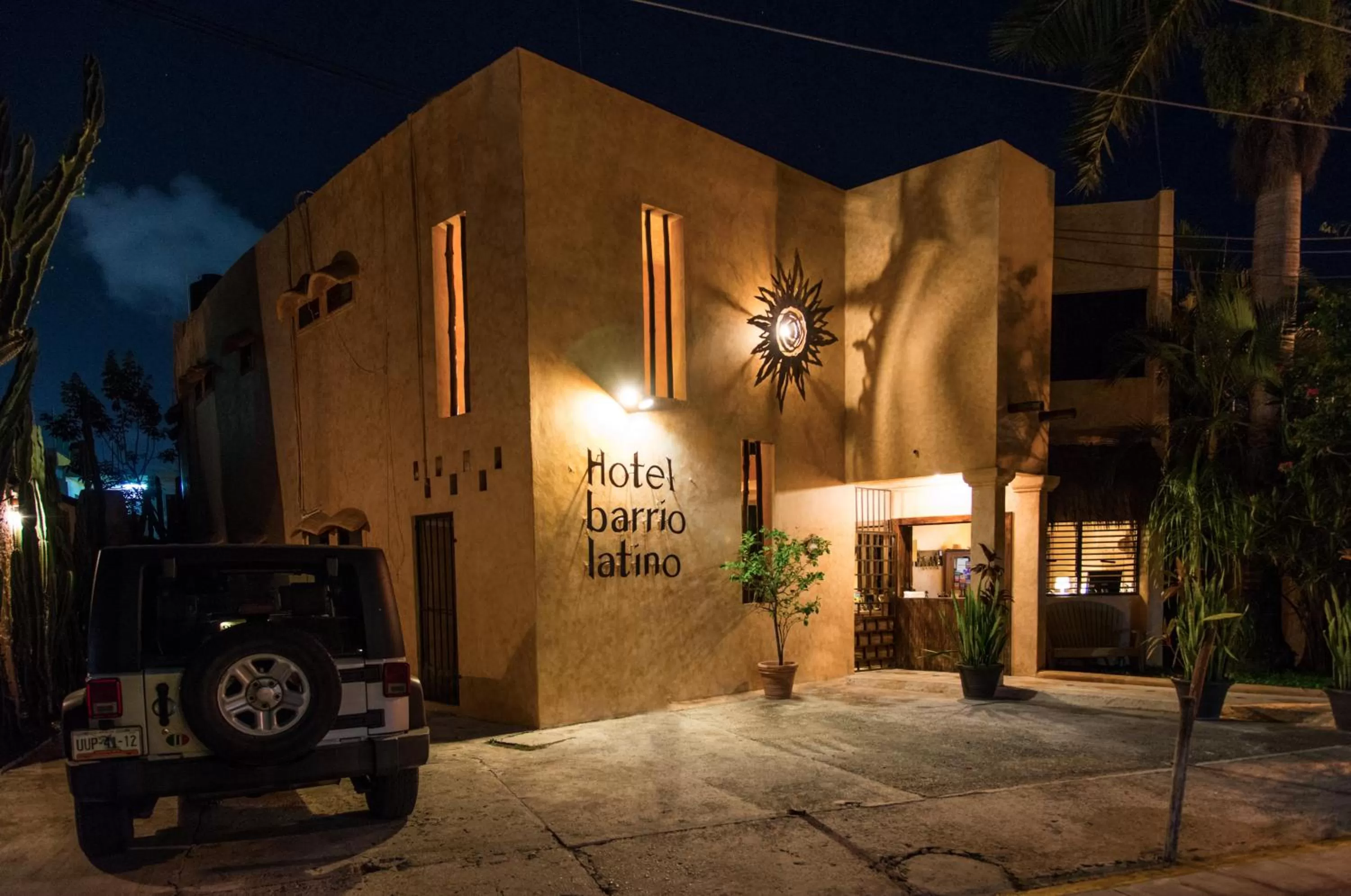 Facade/entrance in Hotel Barrio Latino
