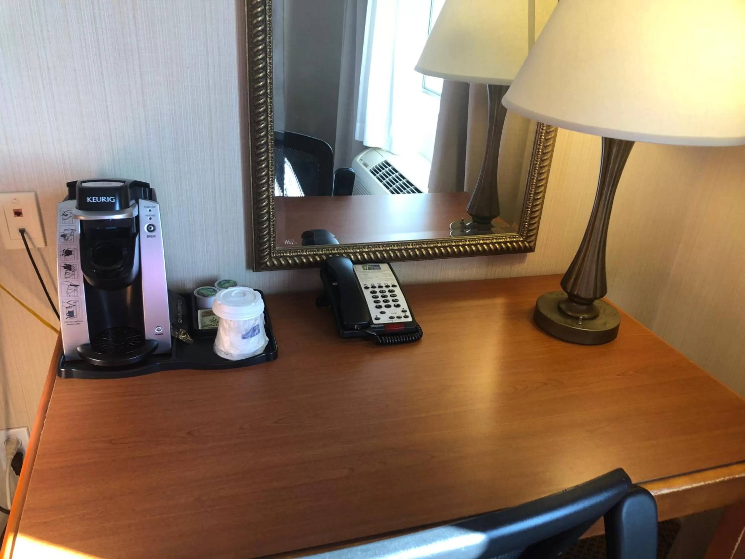 Coffee/tea facilities in Holiday Inn Express Hotel & Suites Lansing-Dimondale by IHG