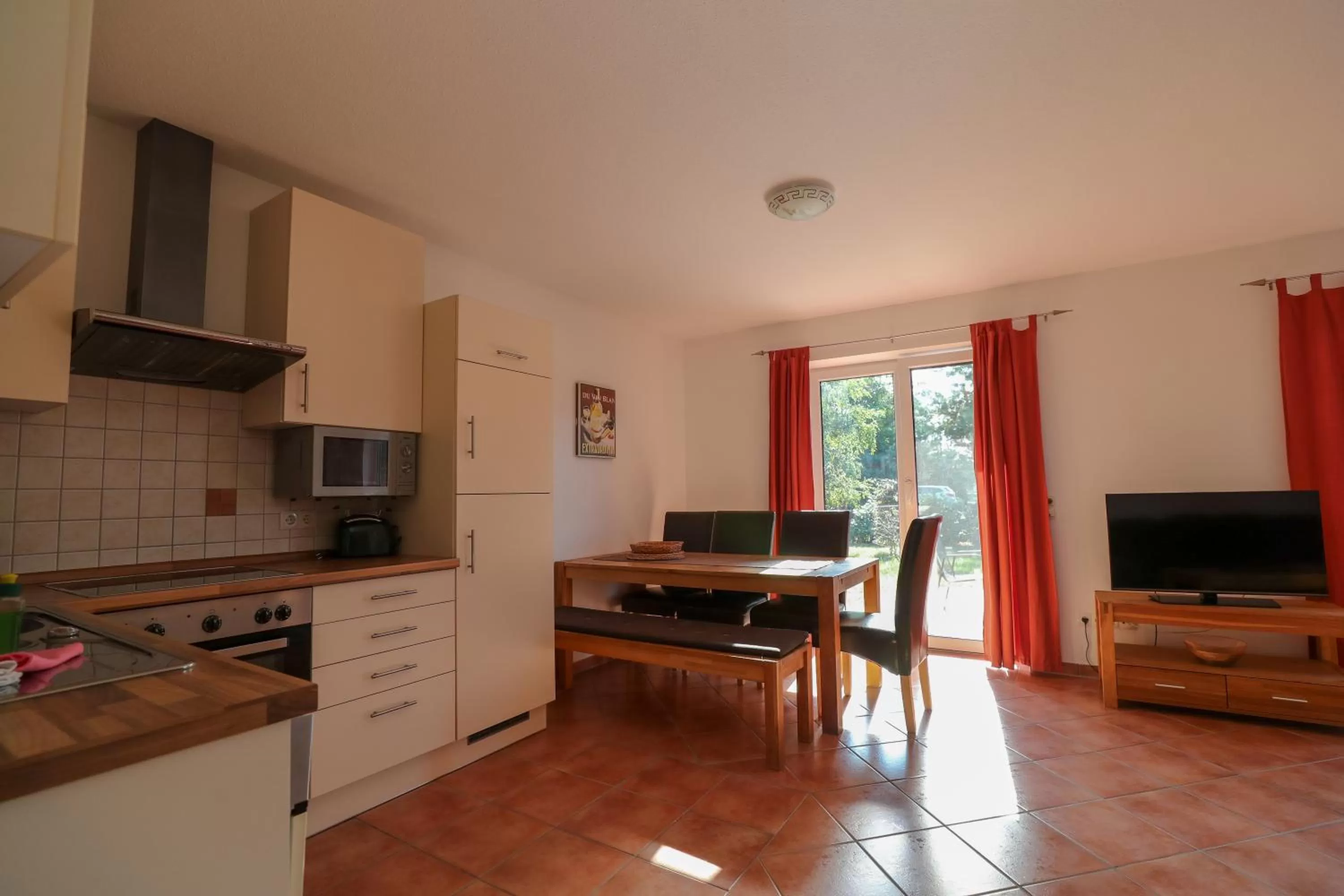 Kitchen or kitchenette in Usedom Bike Hotel & Suites