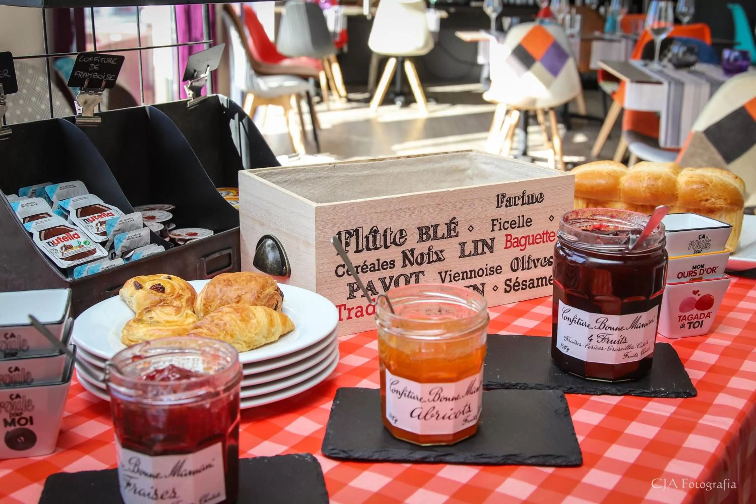 Breakfast in Hotel Restaurant Kyriad Brive Centre