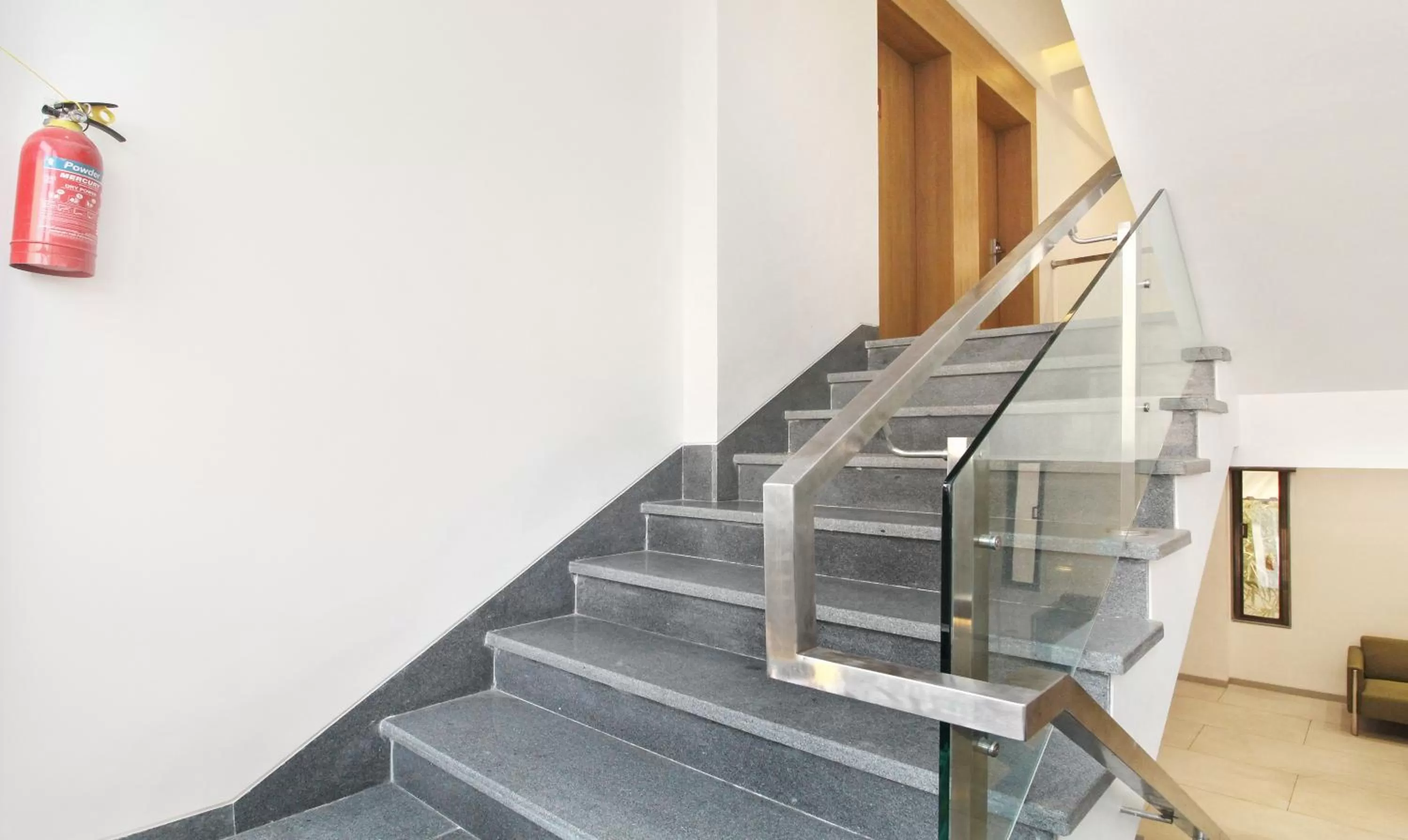 Lobby or reception in Treebo City Inn, Satara