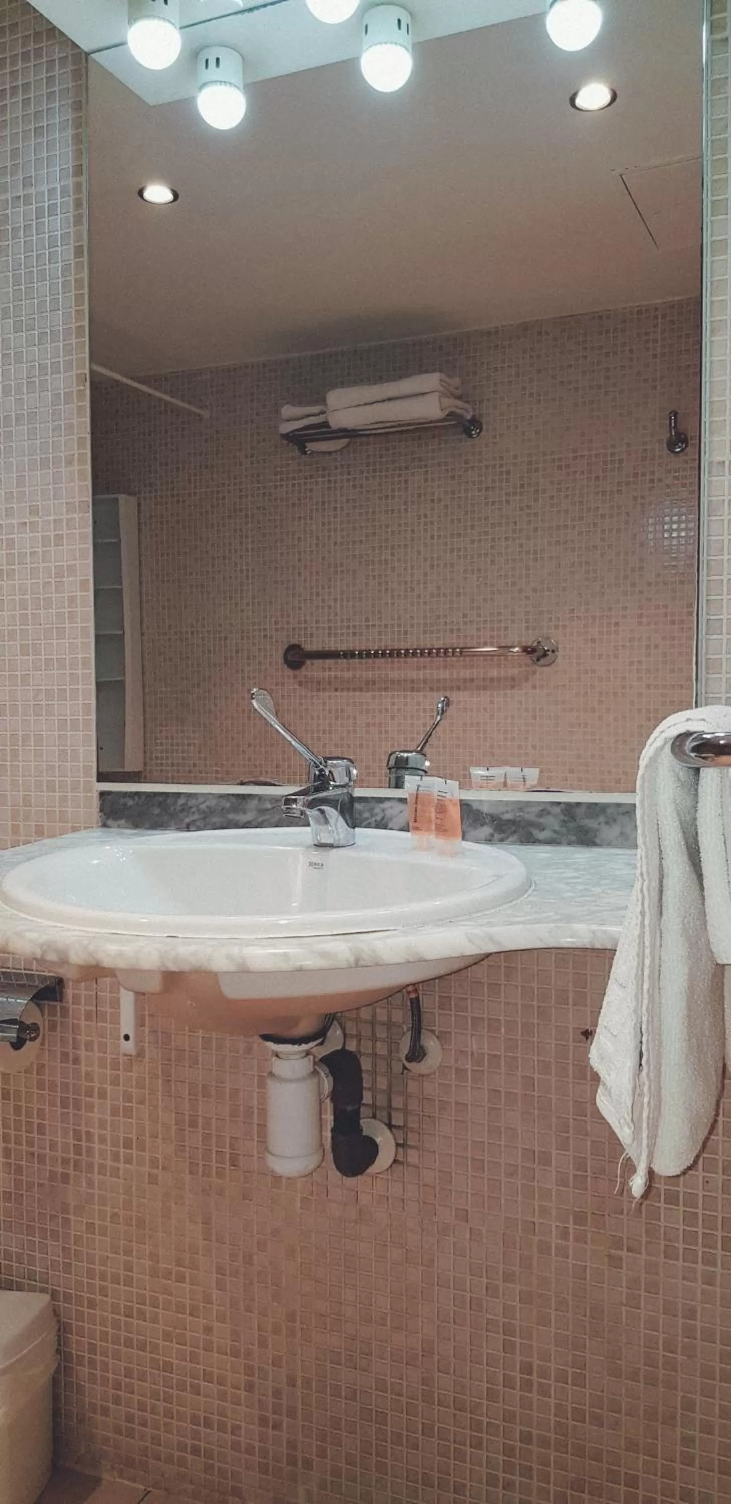 Bathroom in Aparthotel Marsol