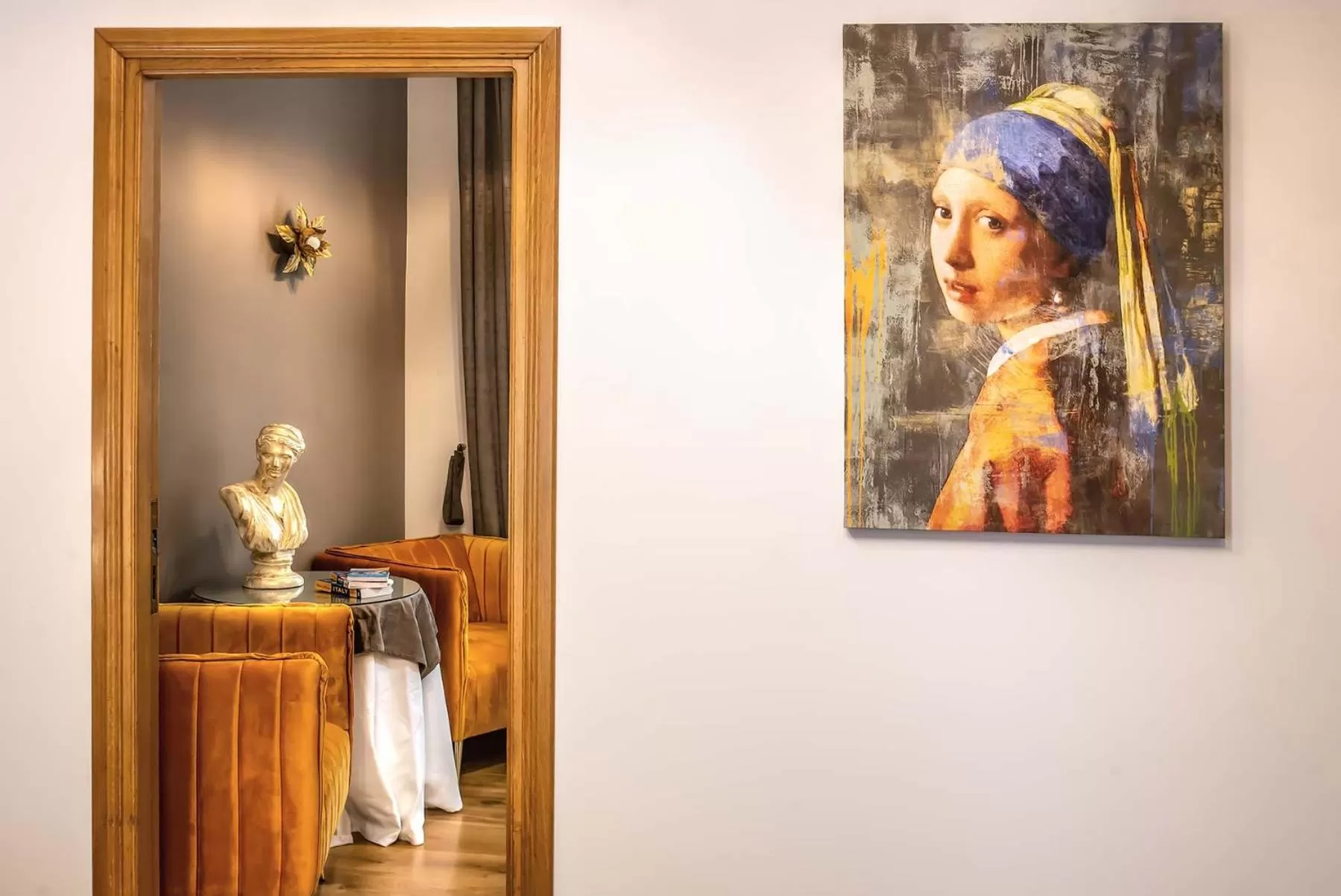 Decorative detail in Hotel Paba