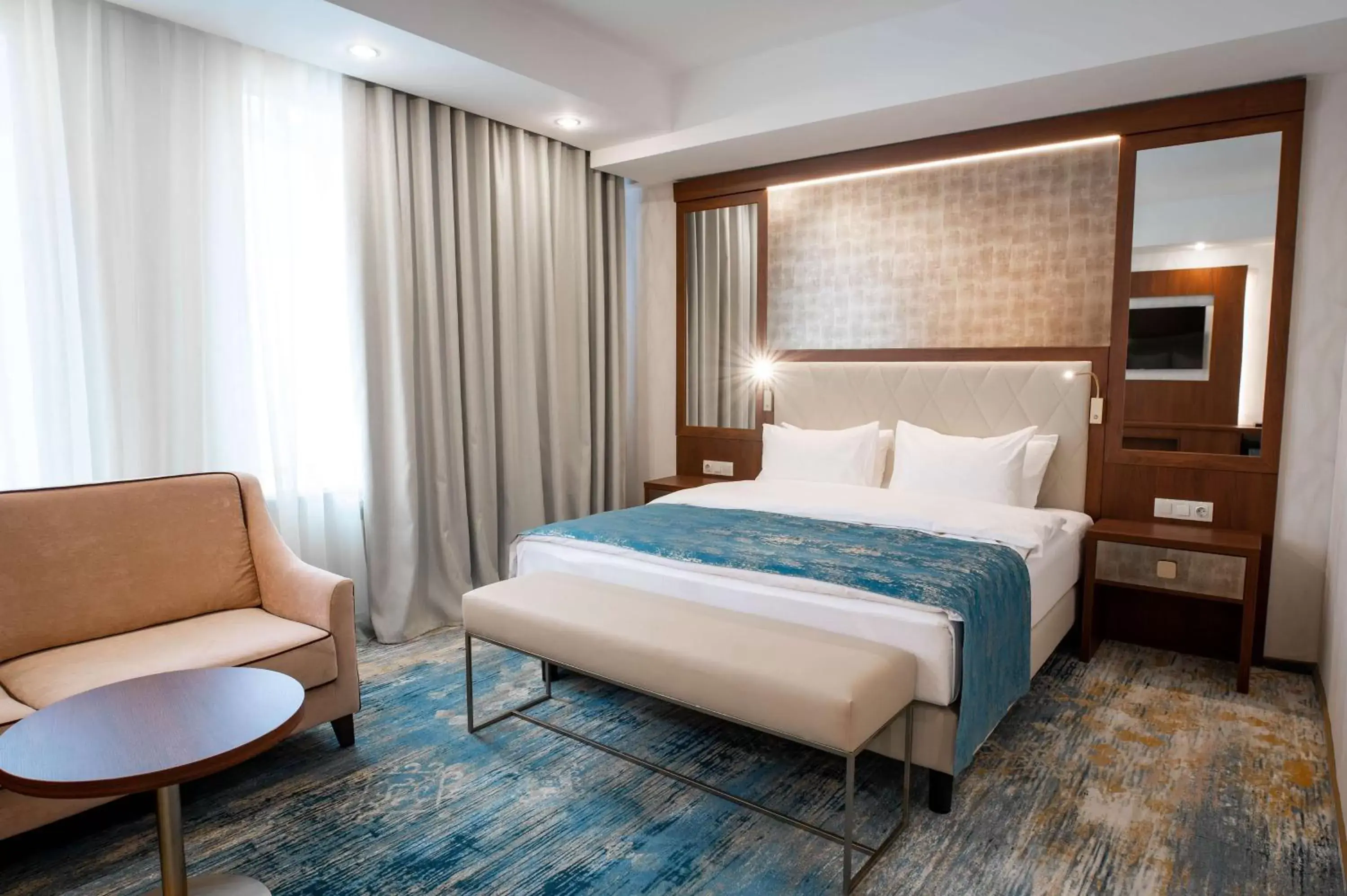 King Suite with Living Room - Non-Smoking in Best Western Plus Oskemen King Suite with Living Room - Non-Smoking in Best Western Plus Oskemen