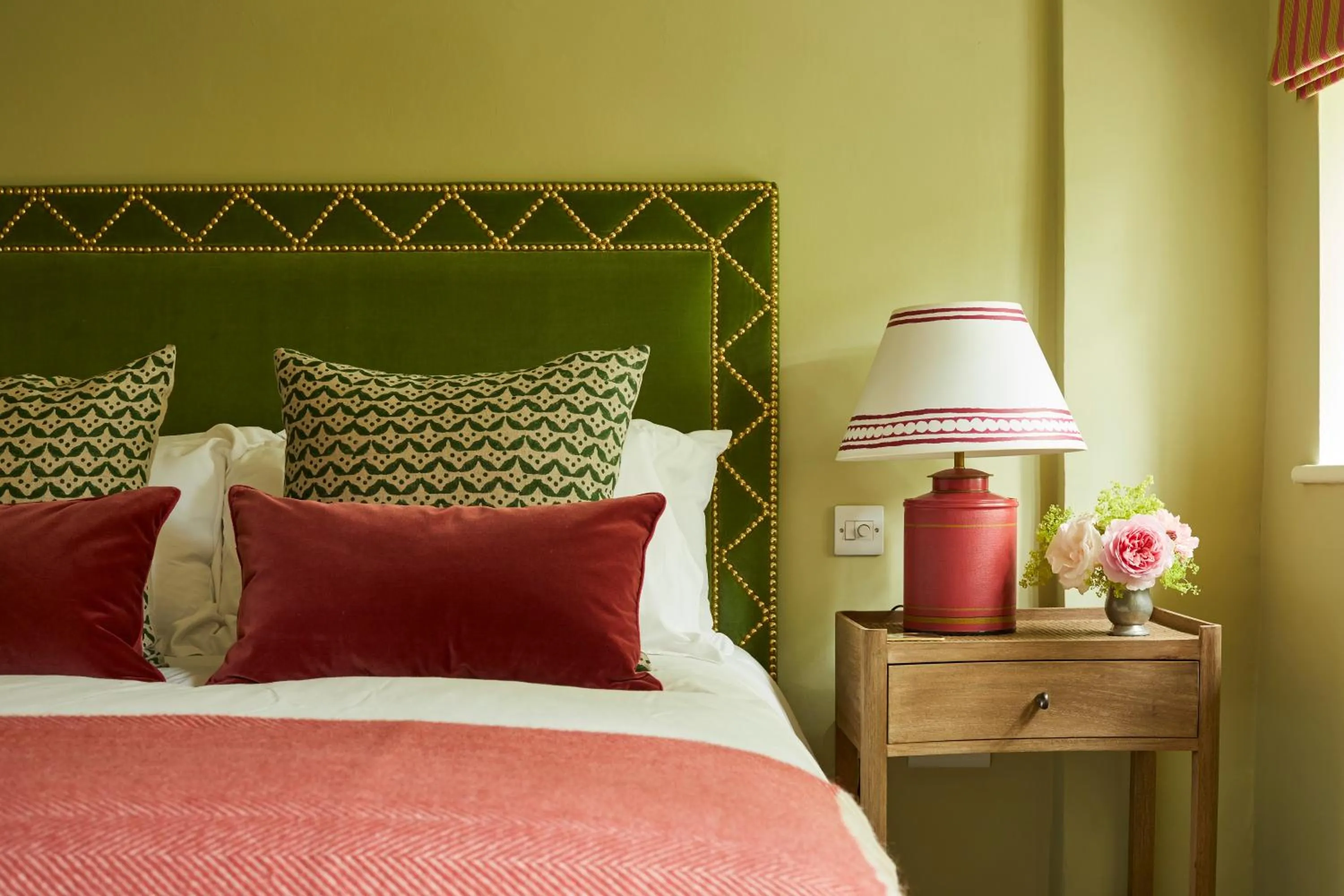 Bed in Crown and Anchor