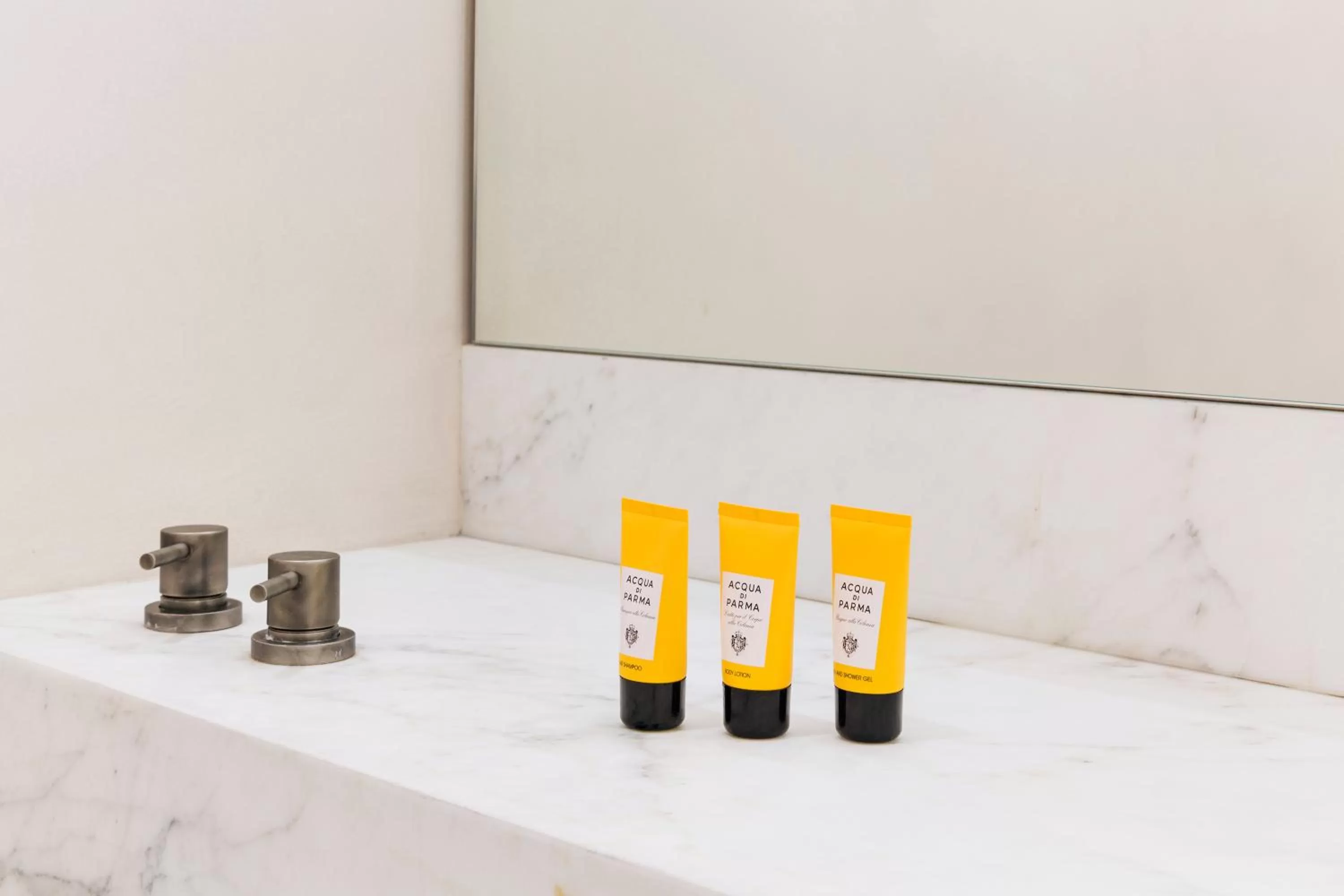 Decorative detail in Hotel Scenario