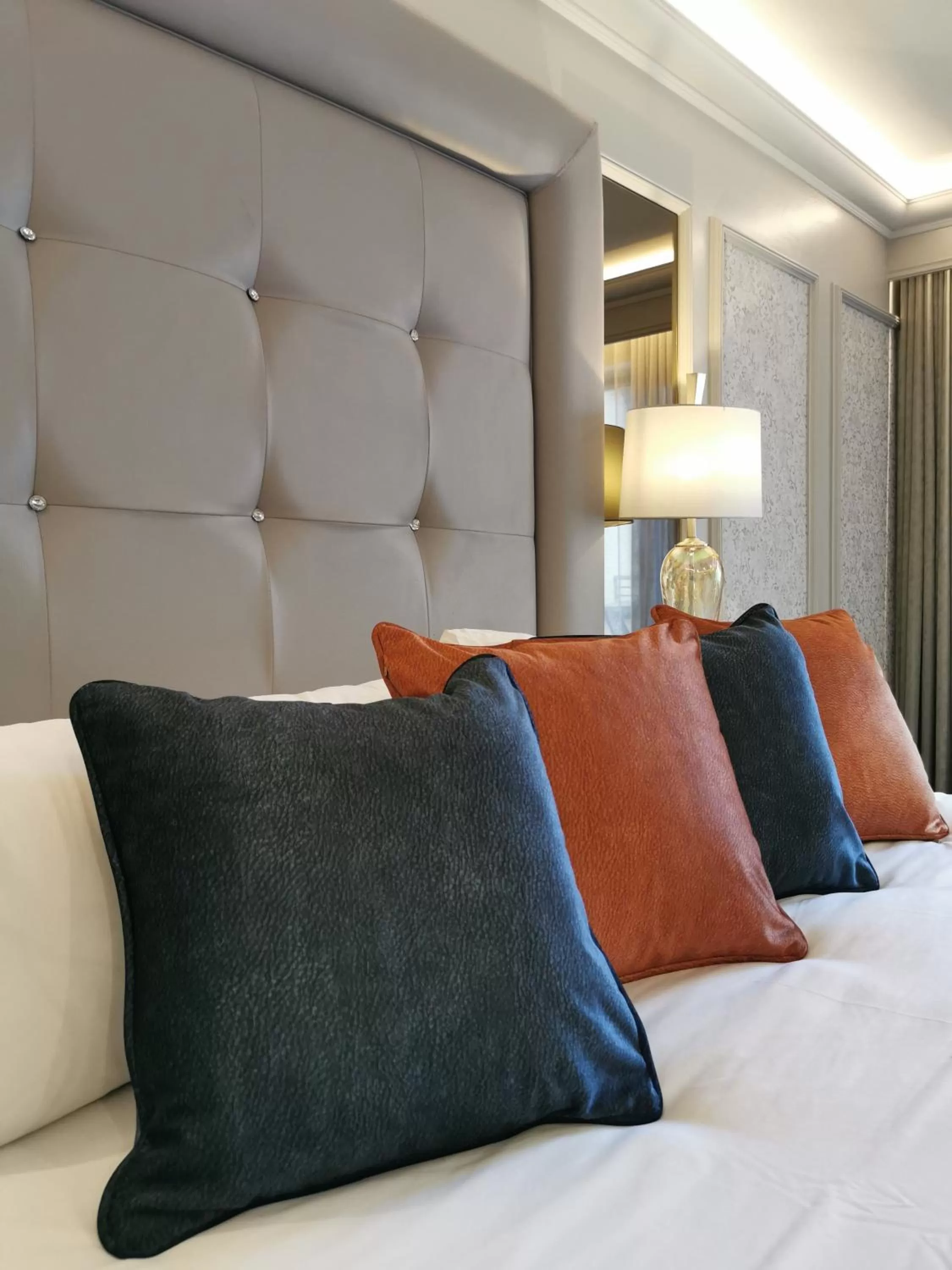 Bed in Errigal Country House Hotel