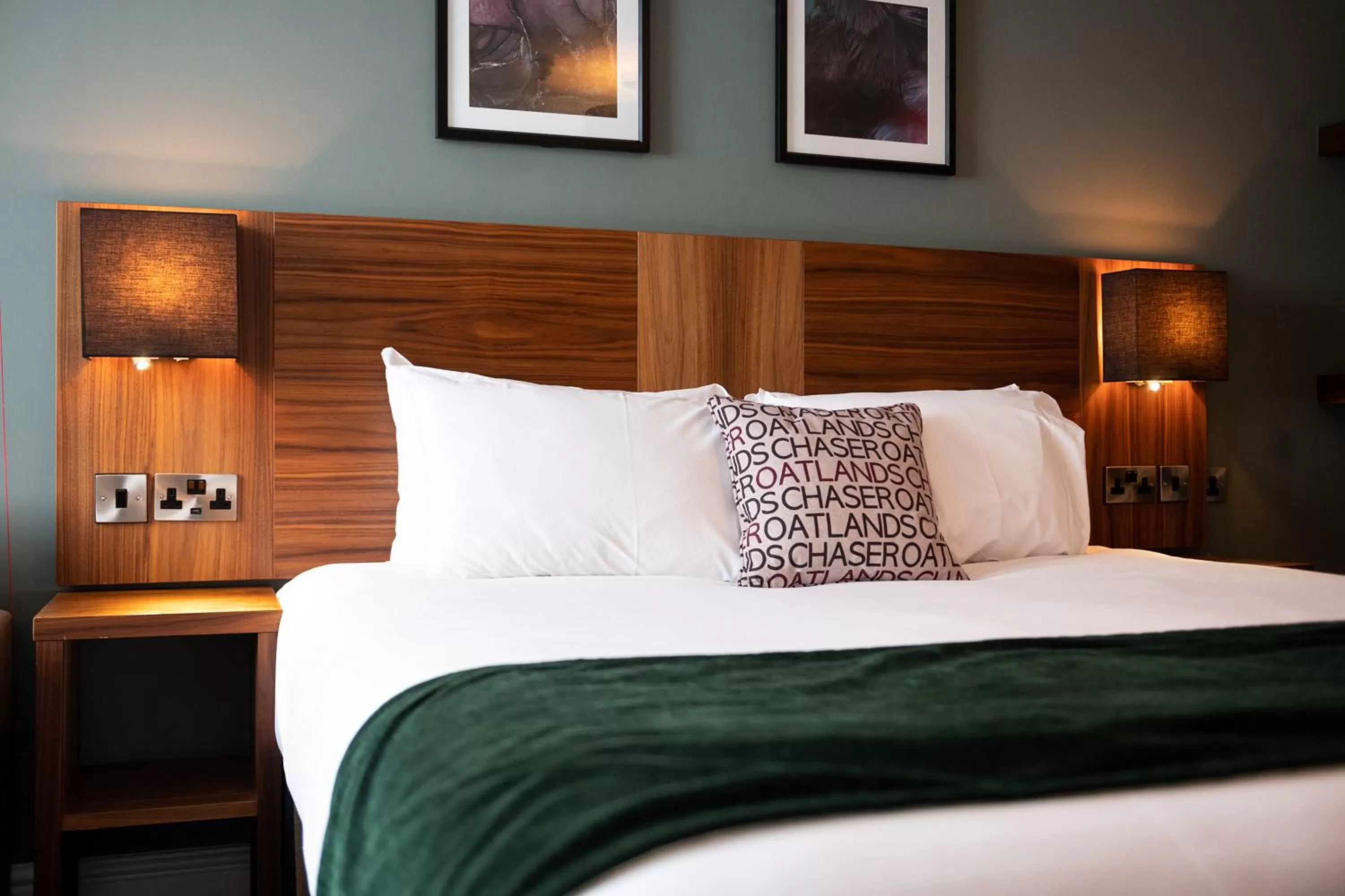 Bed in The Oatlands Chaser by Innkeeper's Collection